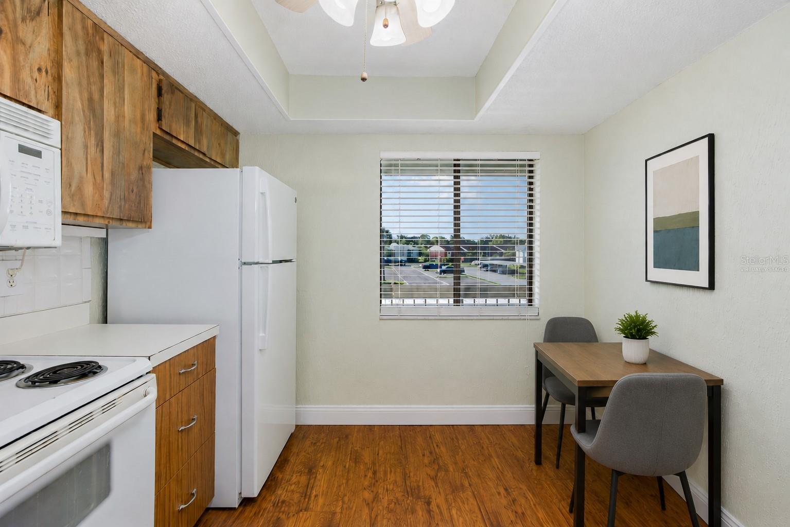 EAST LAKE WOODLANDS - Residential