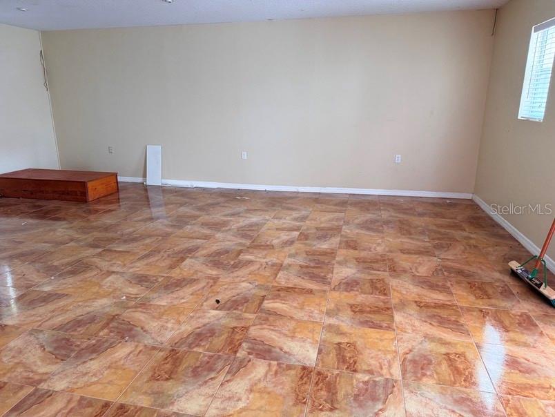 NORTH TAMPA HEIGHTS - Residential Lease