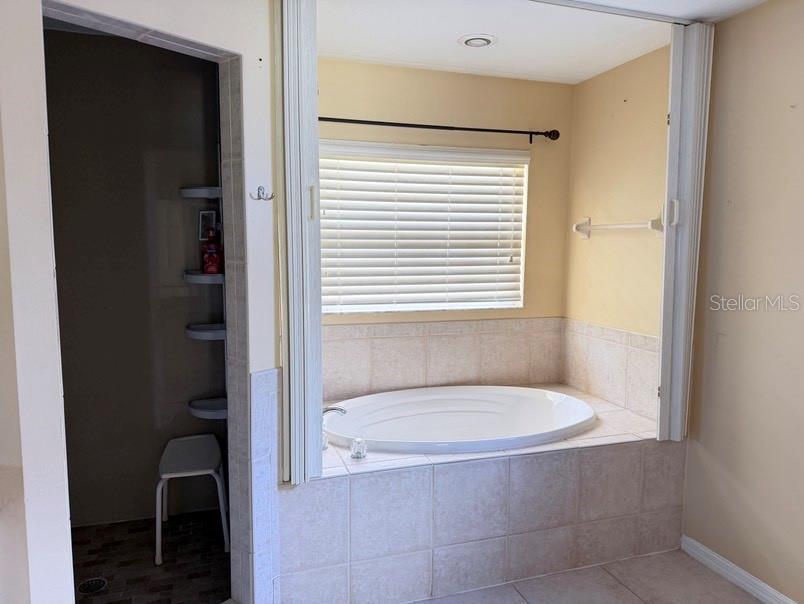NORTH TAMPA HEIGHTS - Residential Lease