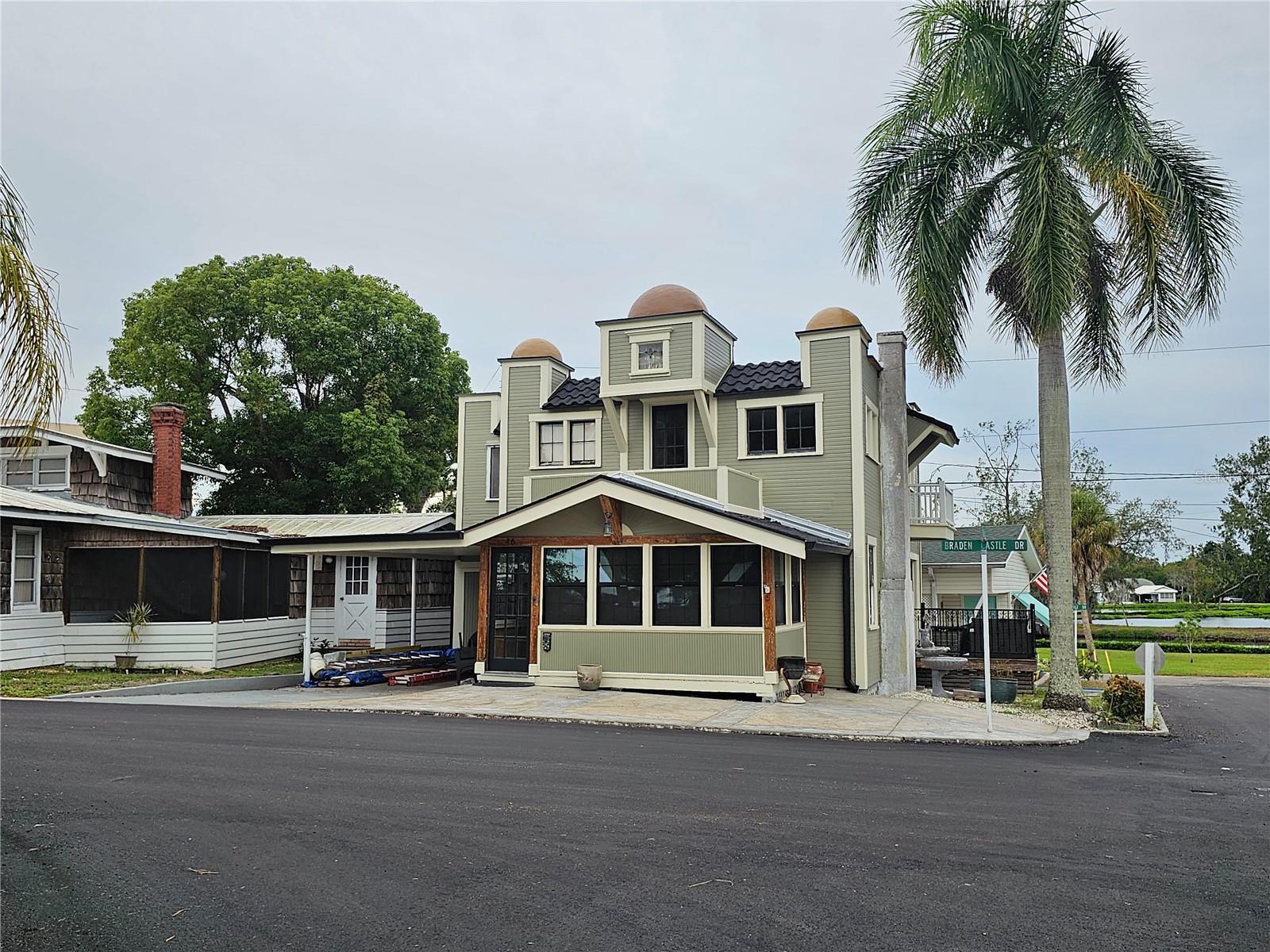 BRADEN CASTLE PARK - Residential
