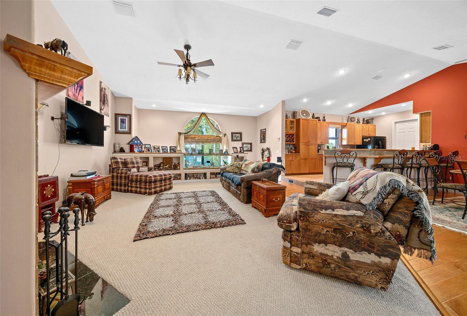 WOODLAND ESTATES - Residential