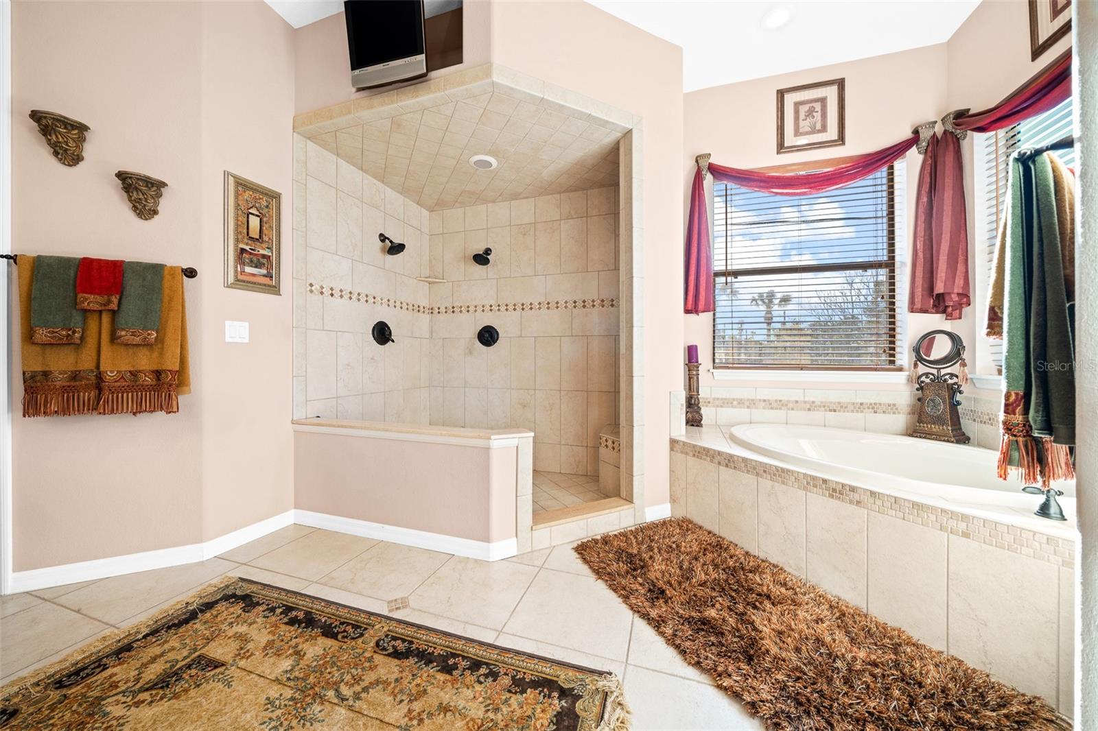 WOODLAND ESTATES - Residential