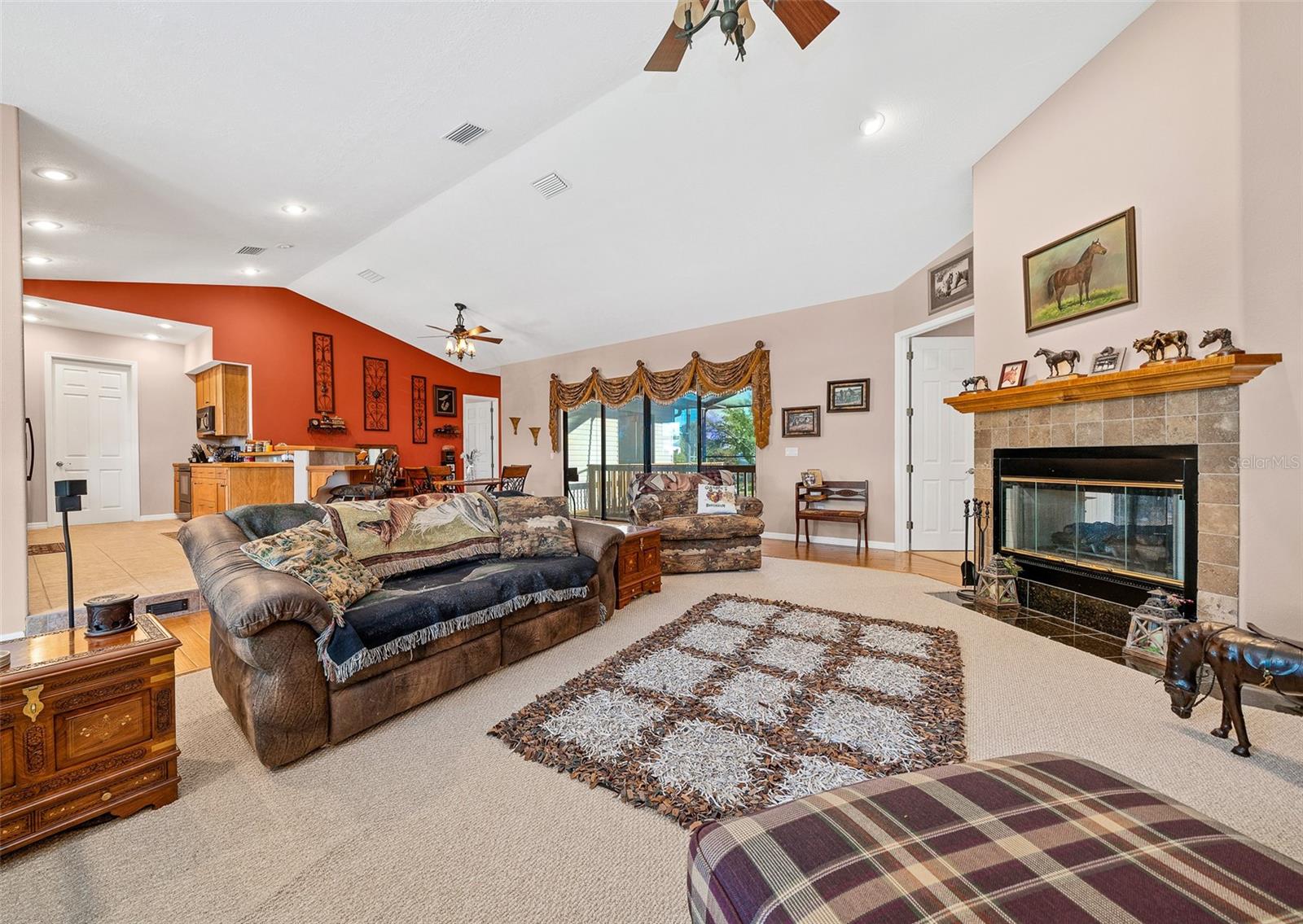 WOODLAND ESTATES - Residential