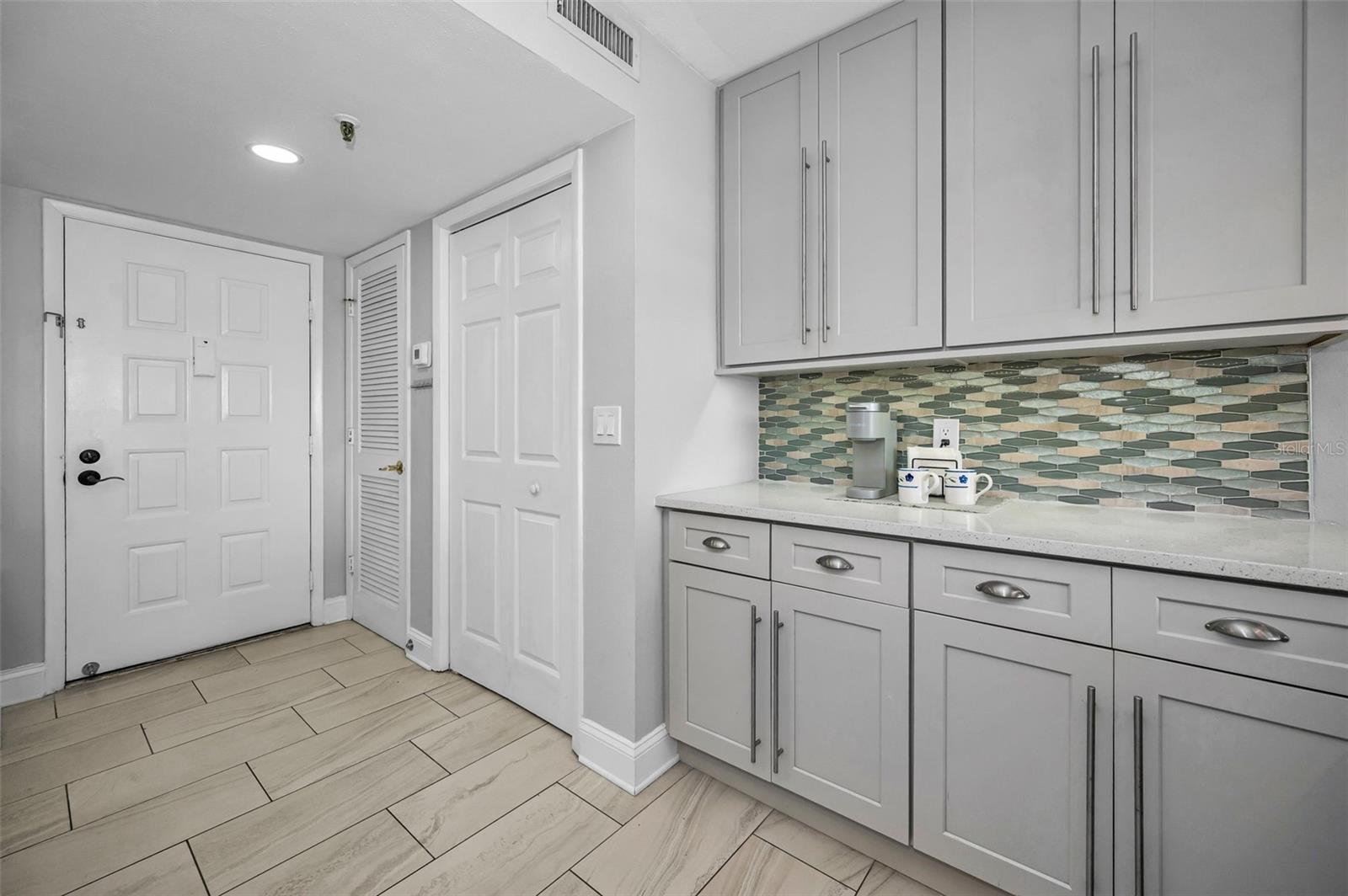 VISTA BAY CONDO I PH I - Residential