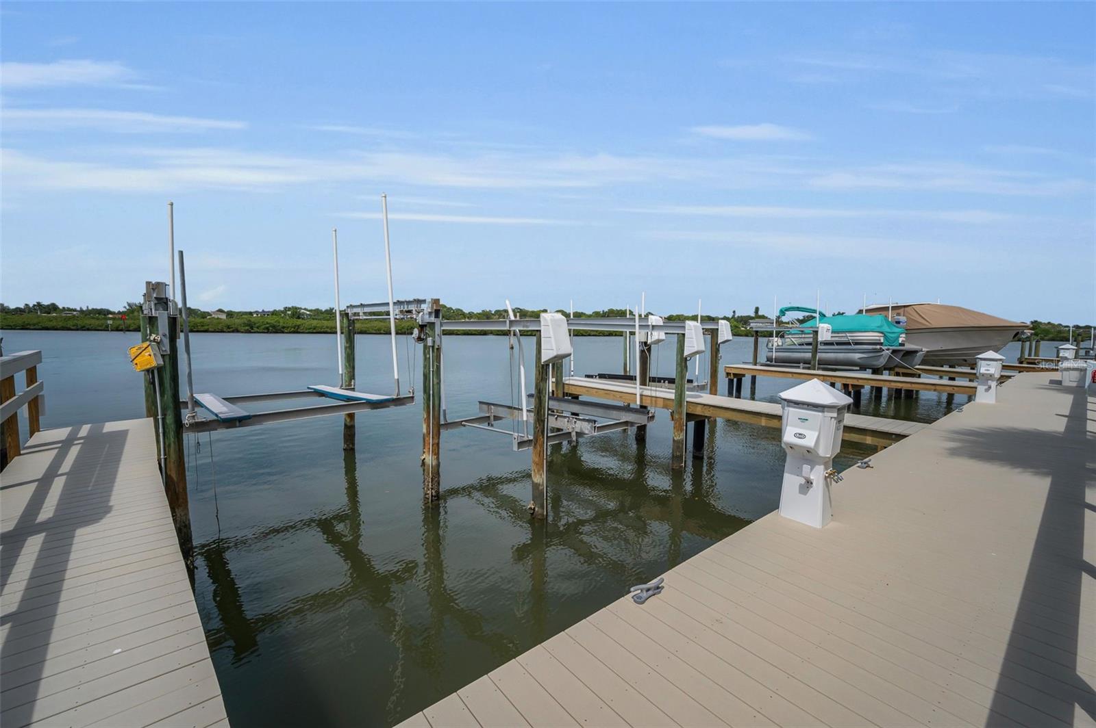 VISTA BAY CONDO I PH I - Residential