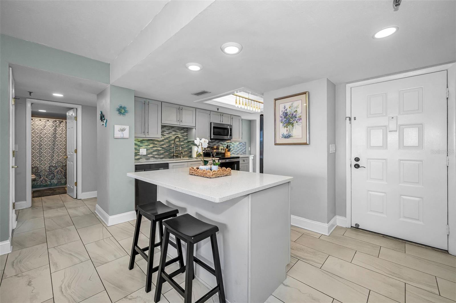 VISTA BAY CONDO I PH I - Residential