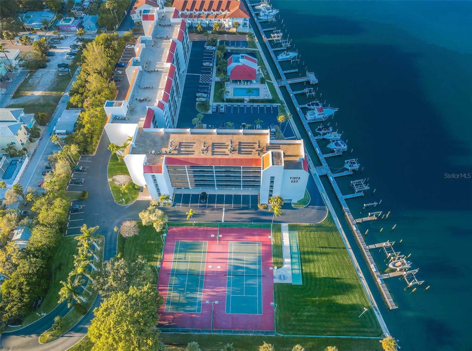 VISTA BAY CONDO I PH I - Residential