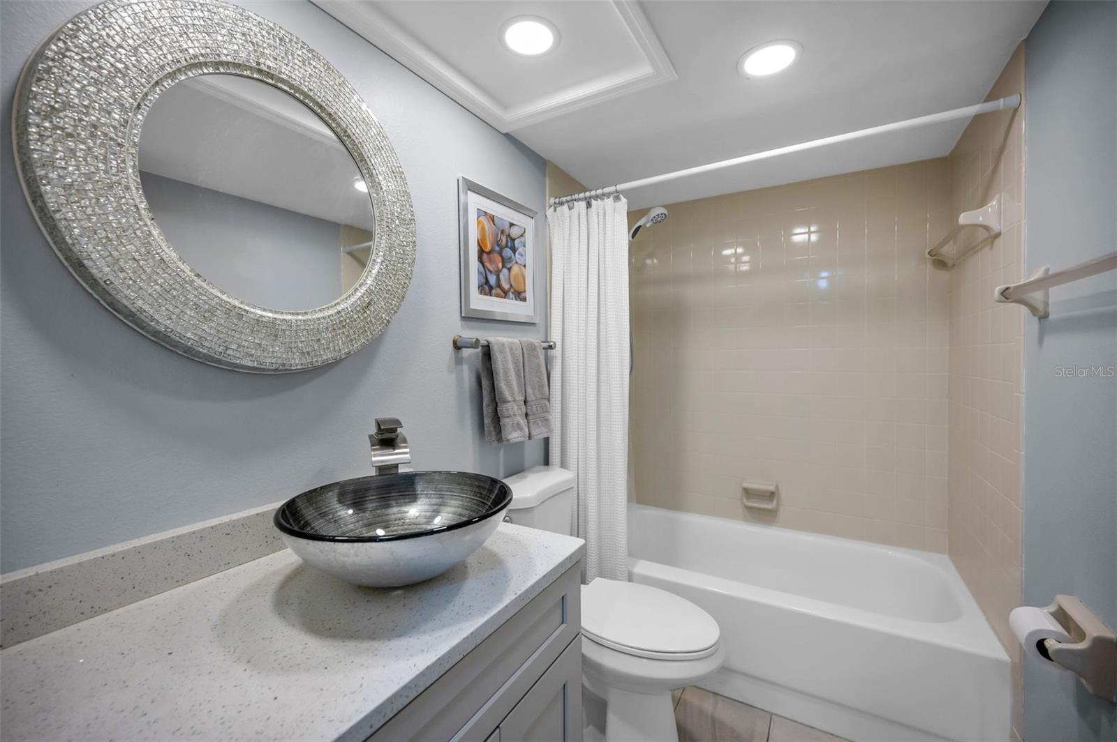 VISTA BAY CONDO I PH I - Residential