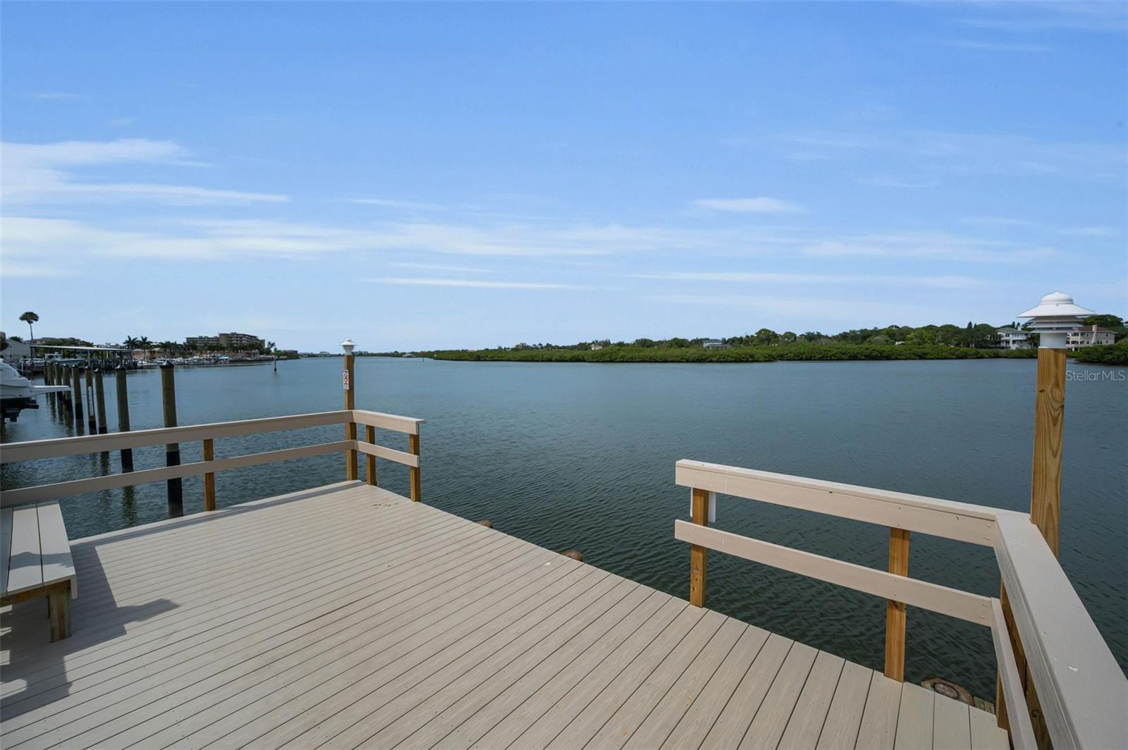 VISTA BAY CONDO I PH I - Residential