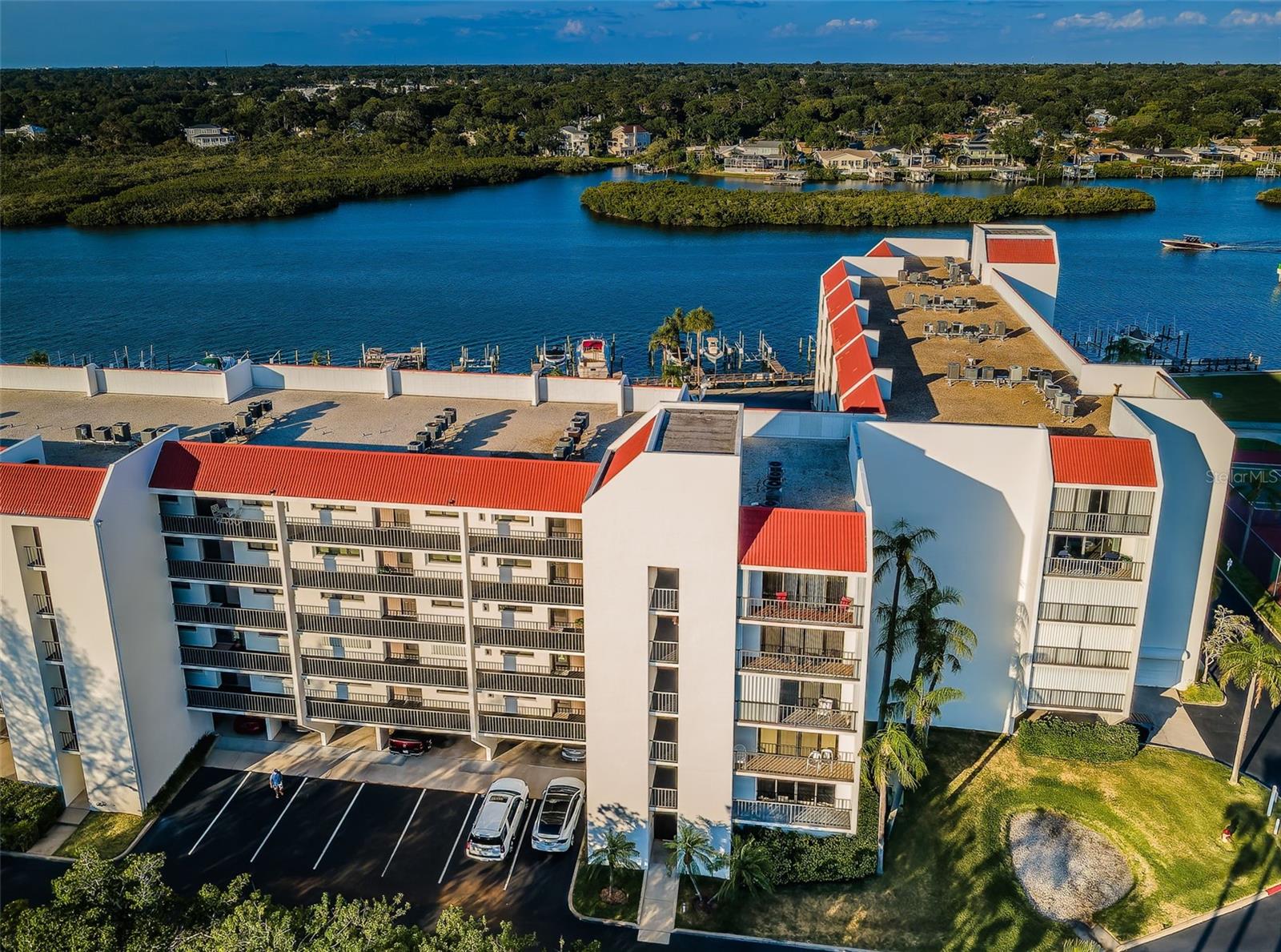 VISTA BAY CONDO I PH I - Residential