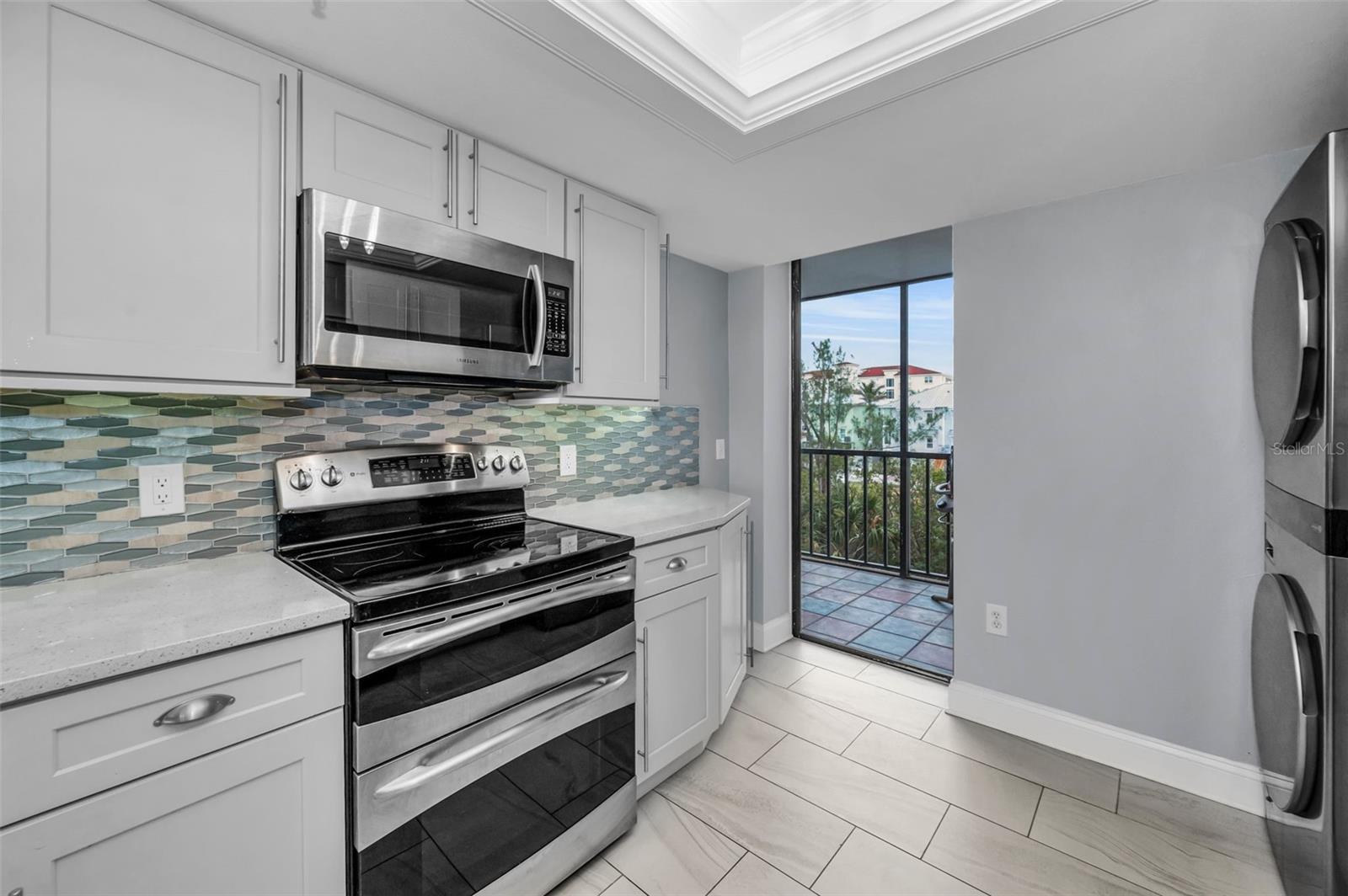 VISTA BAY CONDO I PH I - Residential