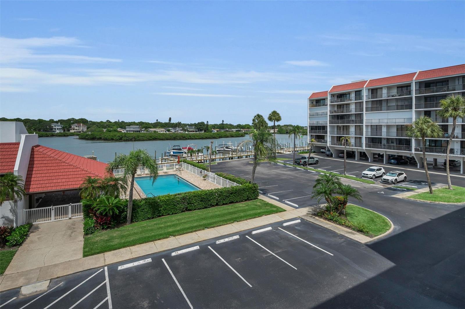 VISTA BAY CONDO I PH I - Residential