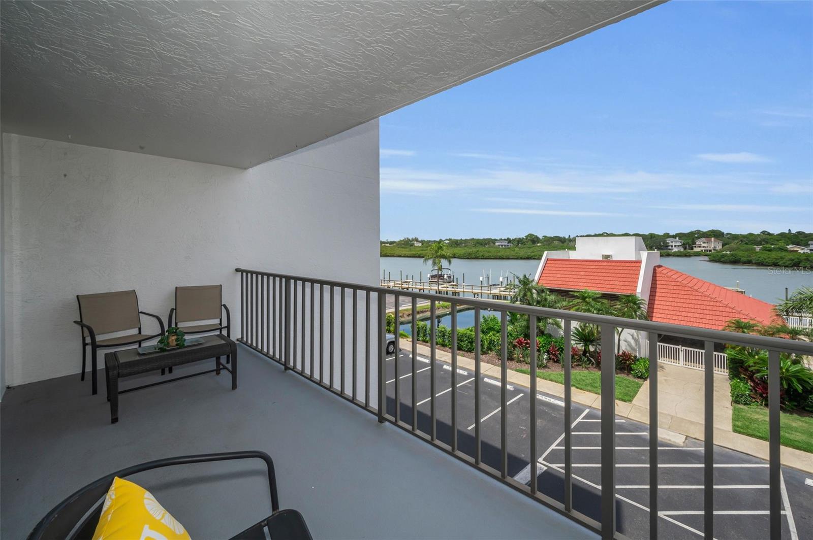 VISTA BAY CONDO I PH I - Residential