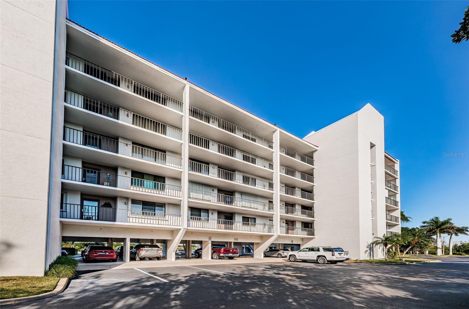 VISTA BAY CONDO I PH I - Residential