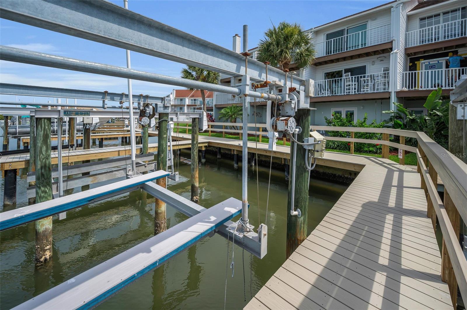 VISTA BAY CONDO I PH I - Residential