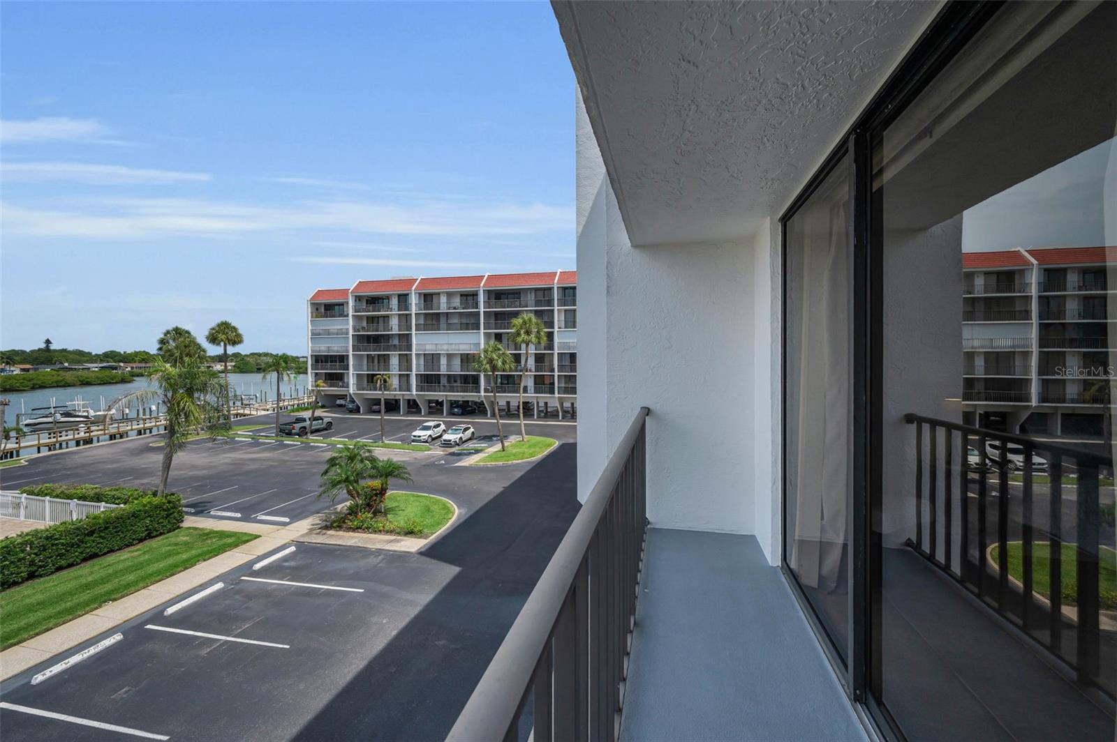 VISTA BAY CONDO I PH I - Residential