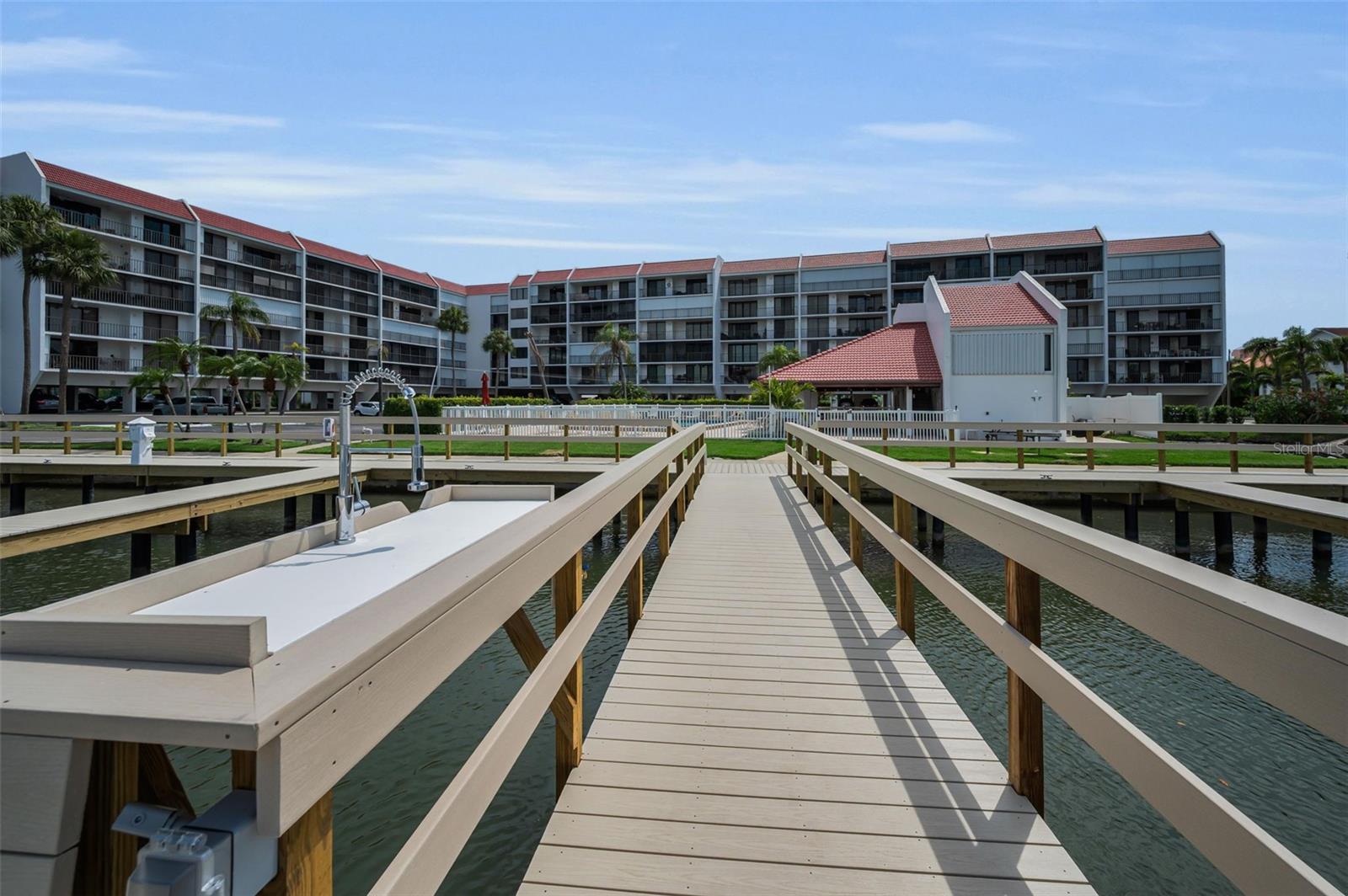 VISTA BAY CONDO I PH I - Residential
