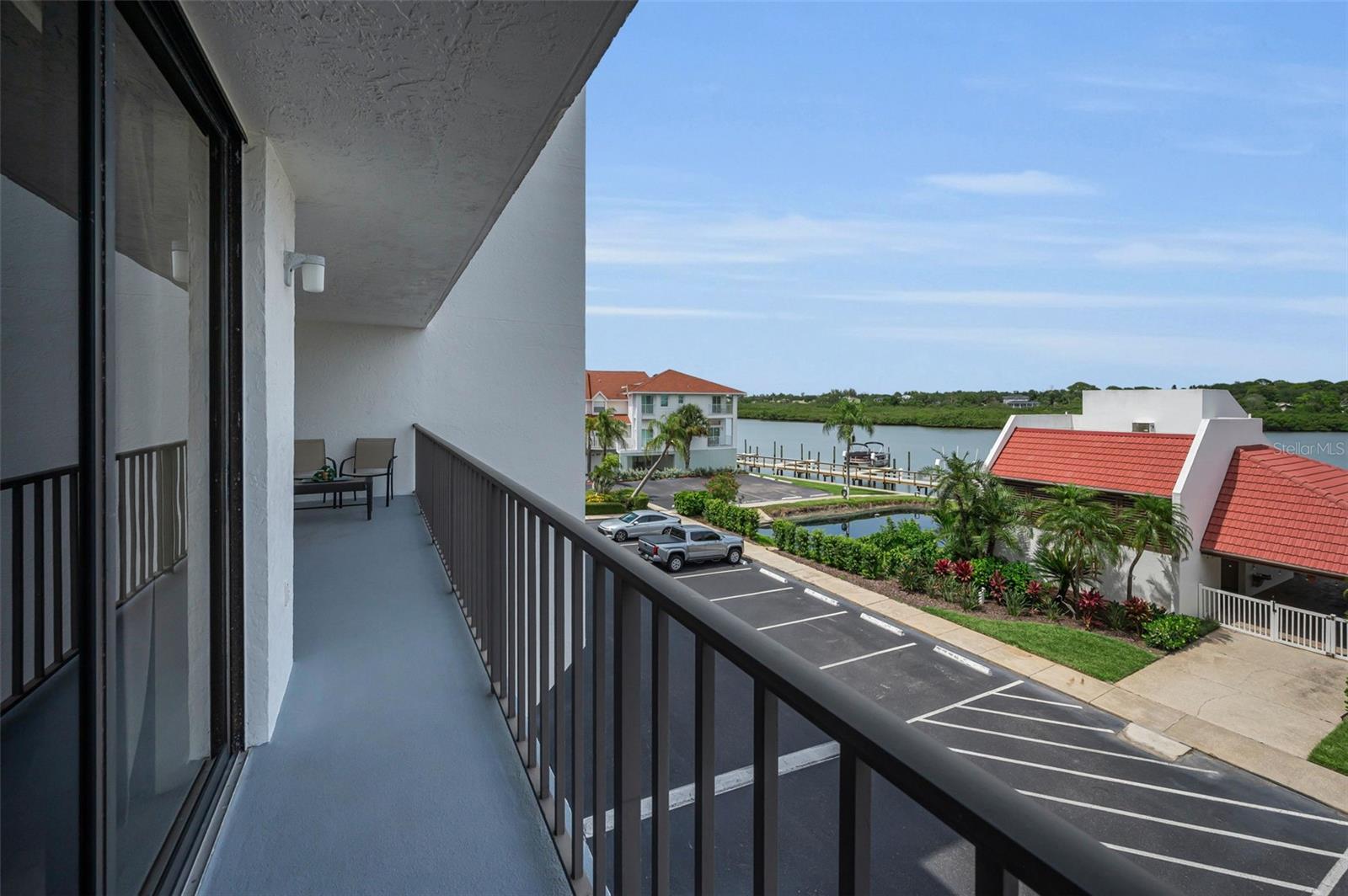 VISTA BAY CONDO I PH I - Residential