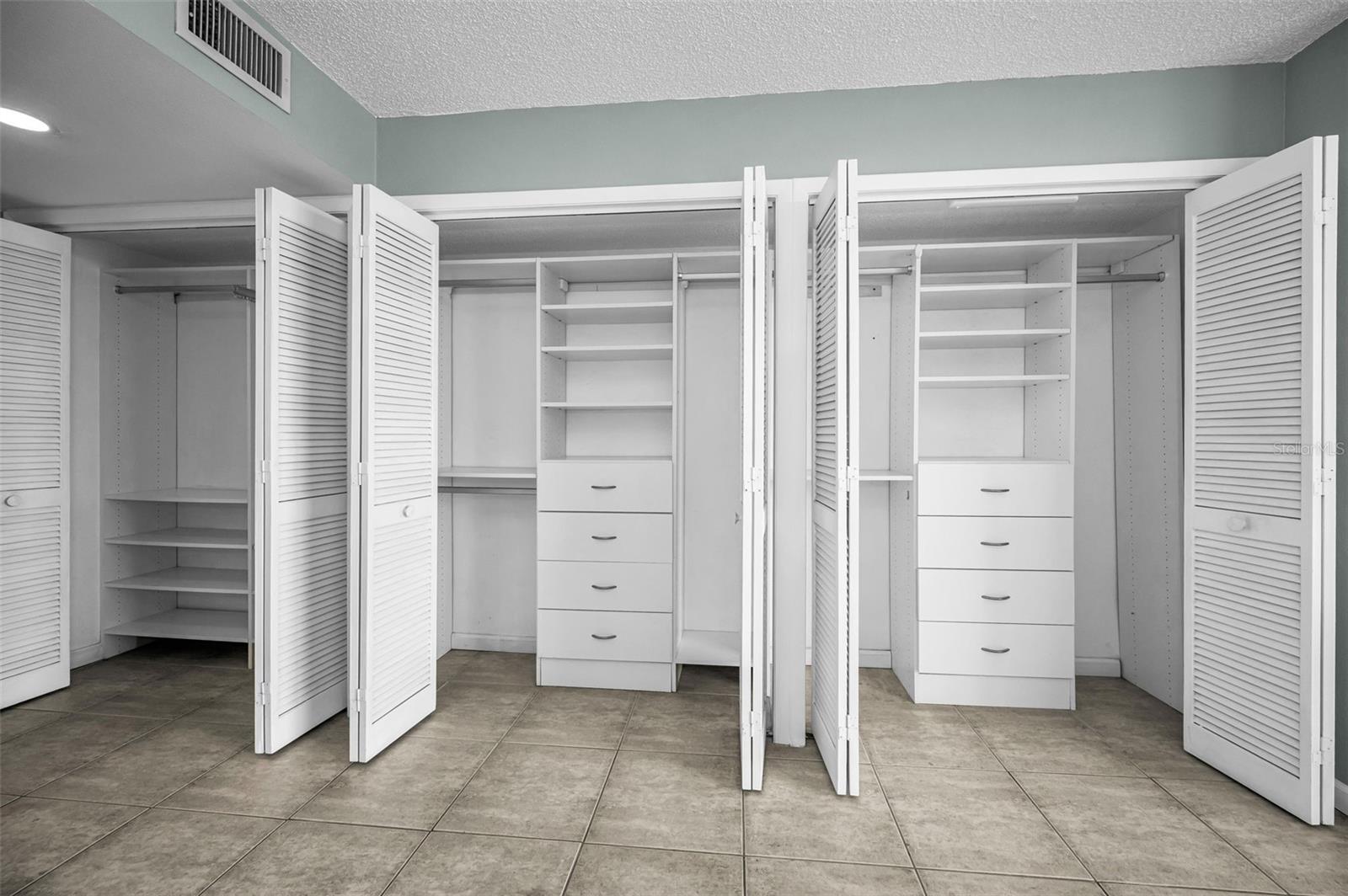 VISTA BAY CONDO I PH I - Residential