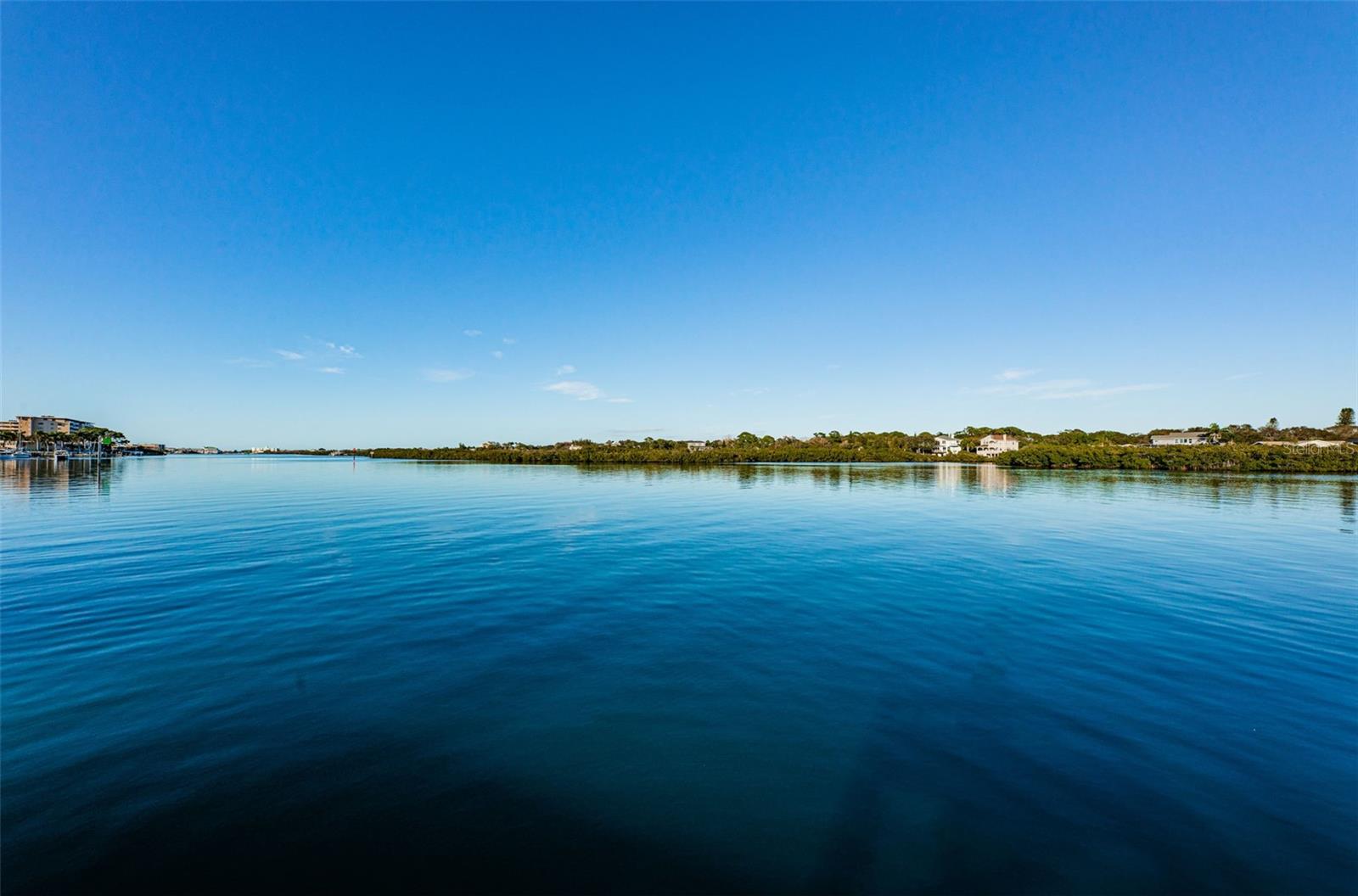 VISTA BAY CONDO I PH I - Residential