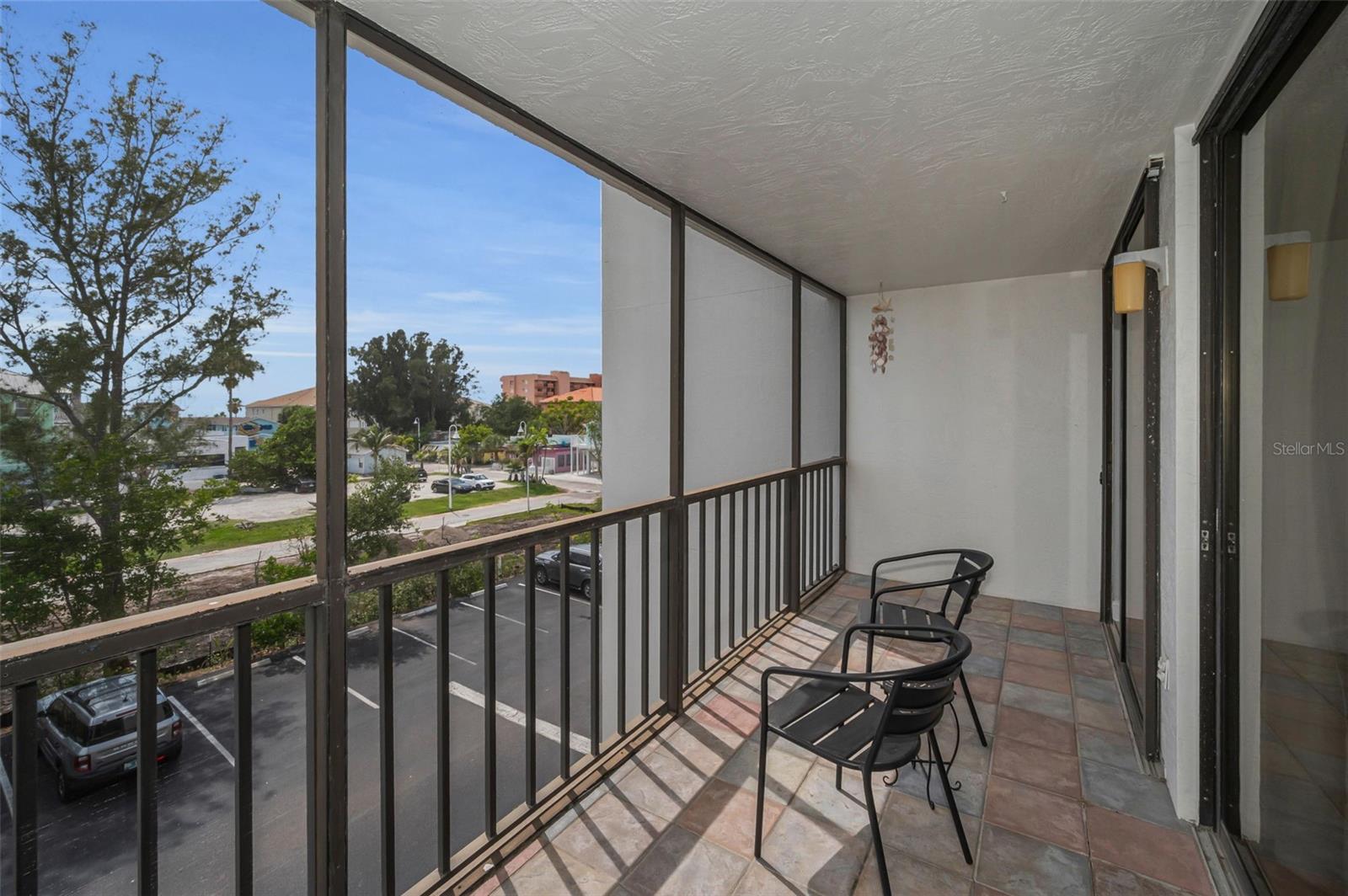 VISTA BAY CONDO I PH I - Residential