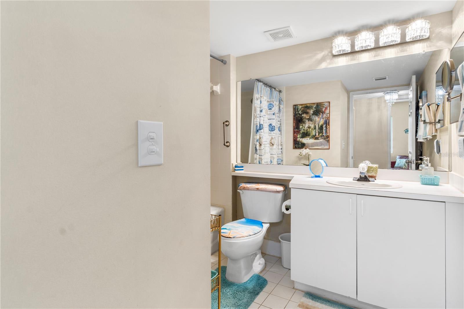 LAGUNA OF VERO BEACH - Residential