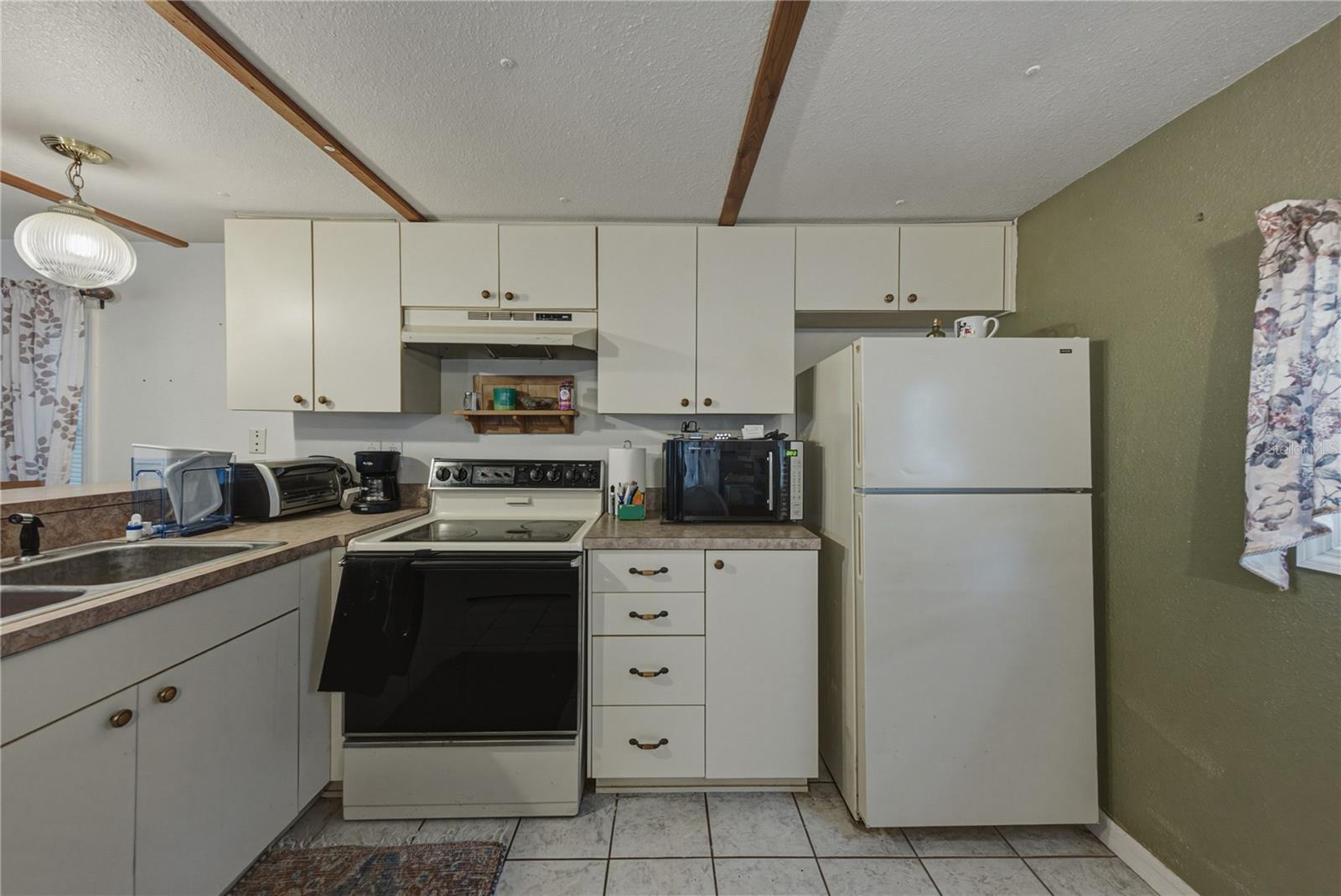 ZEPHYRHILLS COLONY CO - Residential