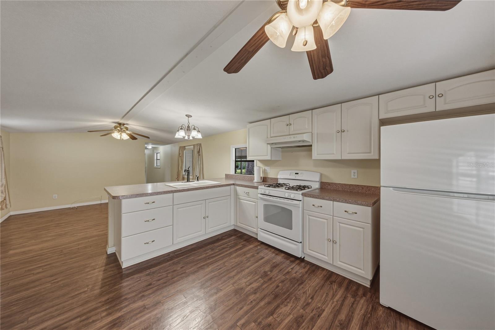 ZEPHYRHILLS COLONY CO - Residential