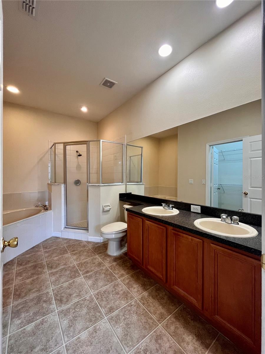 ISLAND WALK 49 71 - Residential Lease