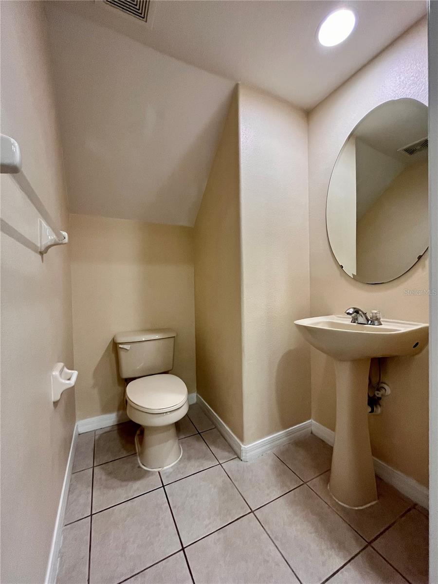 ISLAND WALK 49 71 - Residential Lease