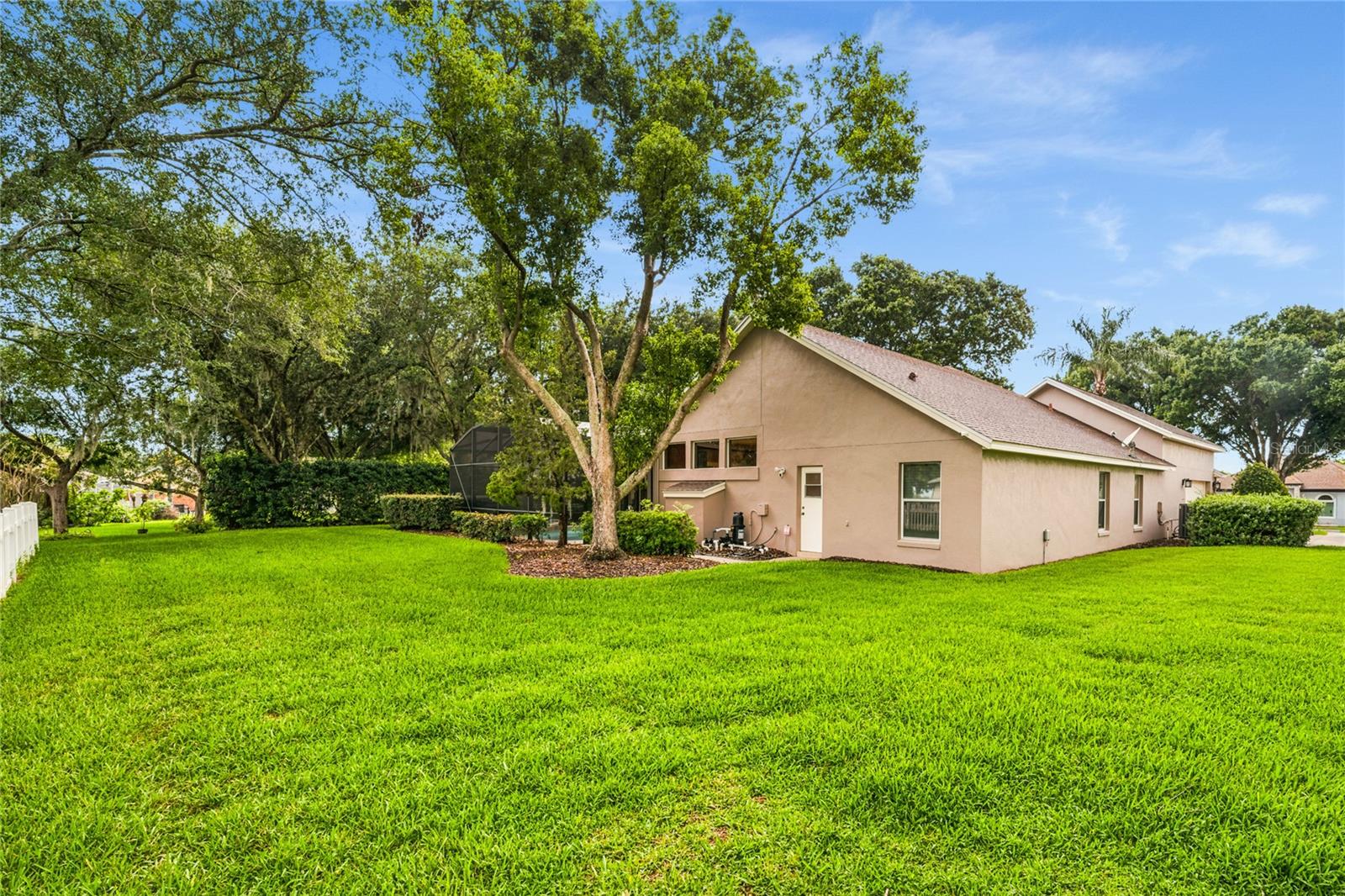 LAKE RIDGE CLUB SUB - Residential