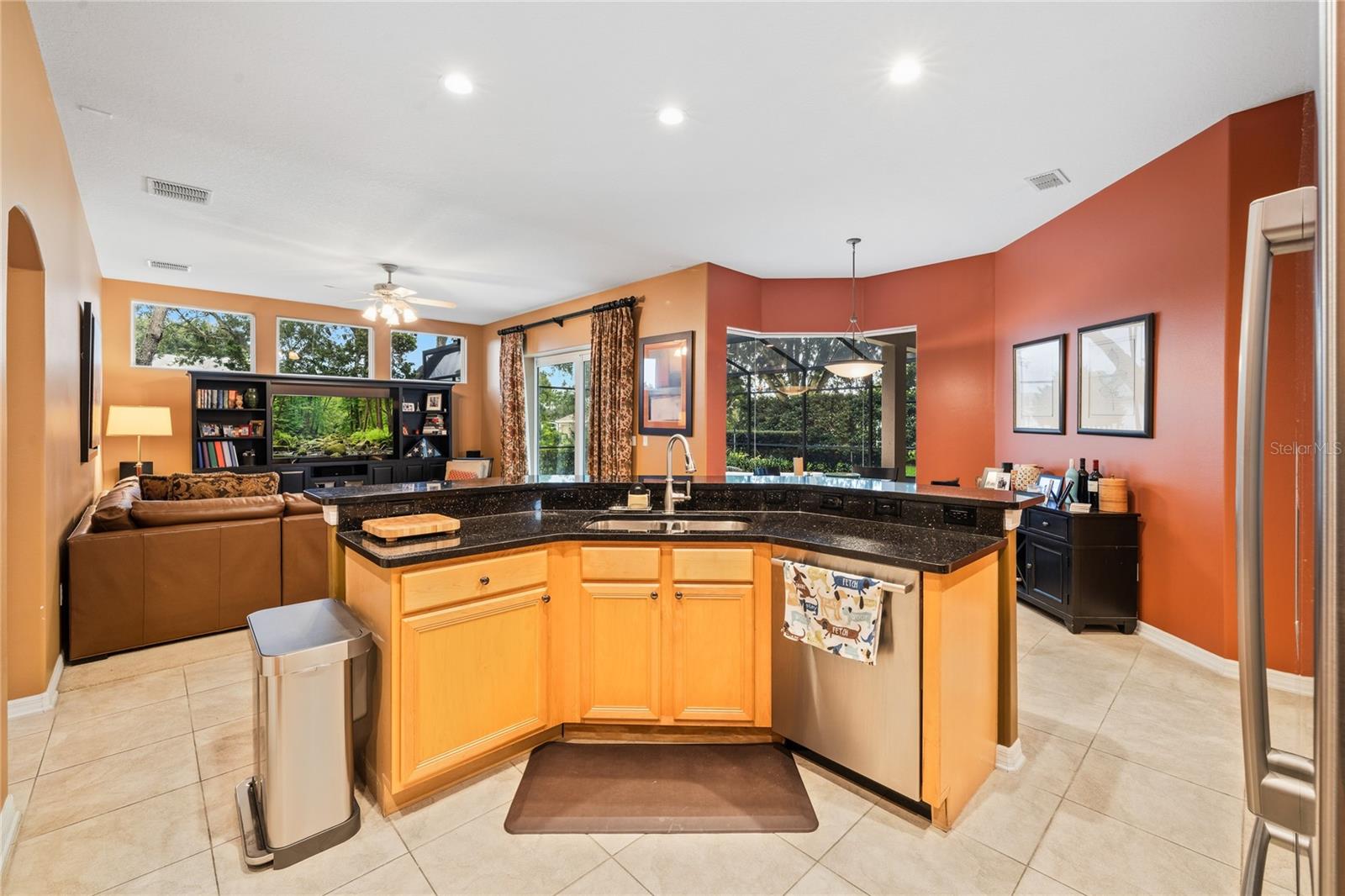 LAKE RIDGE CLUB SUB - Residential