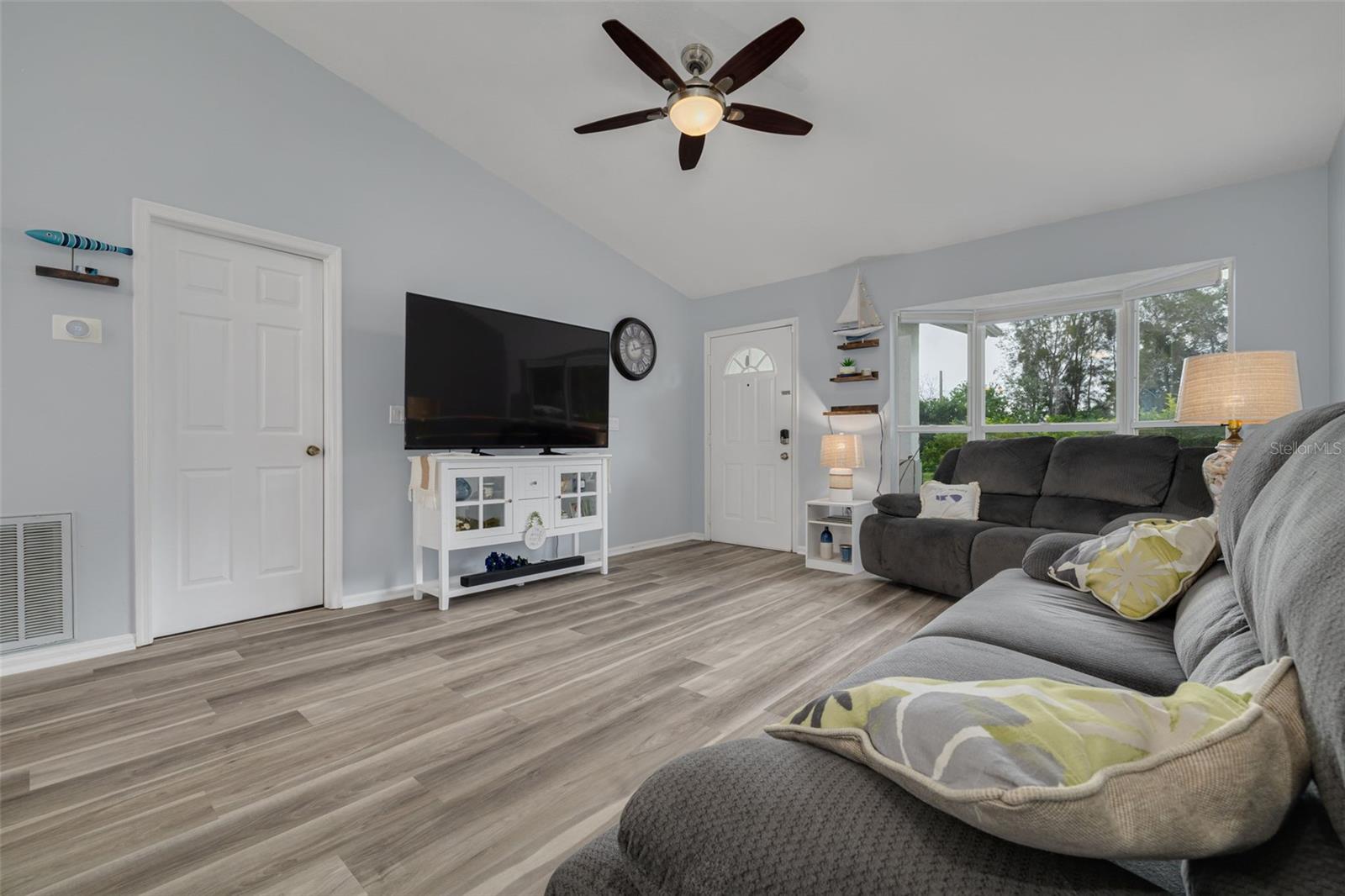 MEADOWLAWN SAWGRASS ADD - Residential