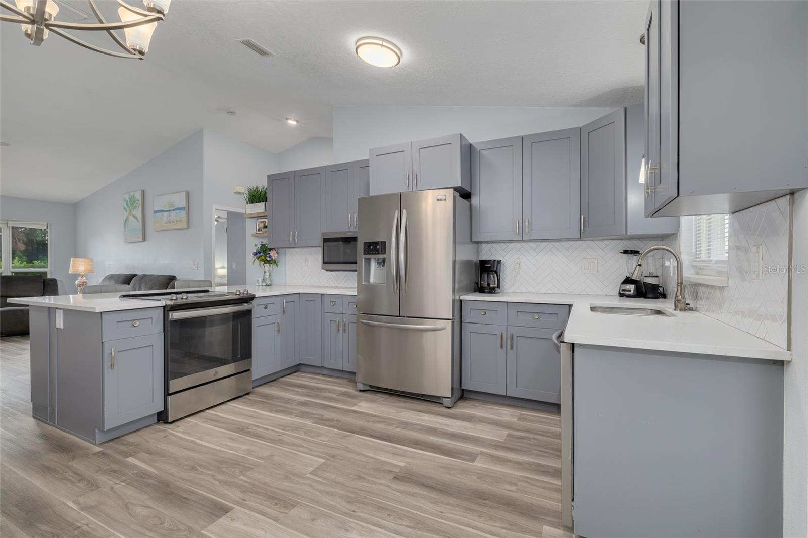 MEADOWLAWN SAWGRASS ADD - Residential