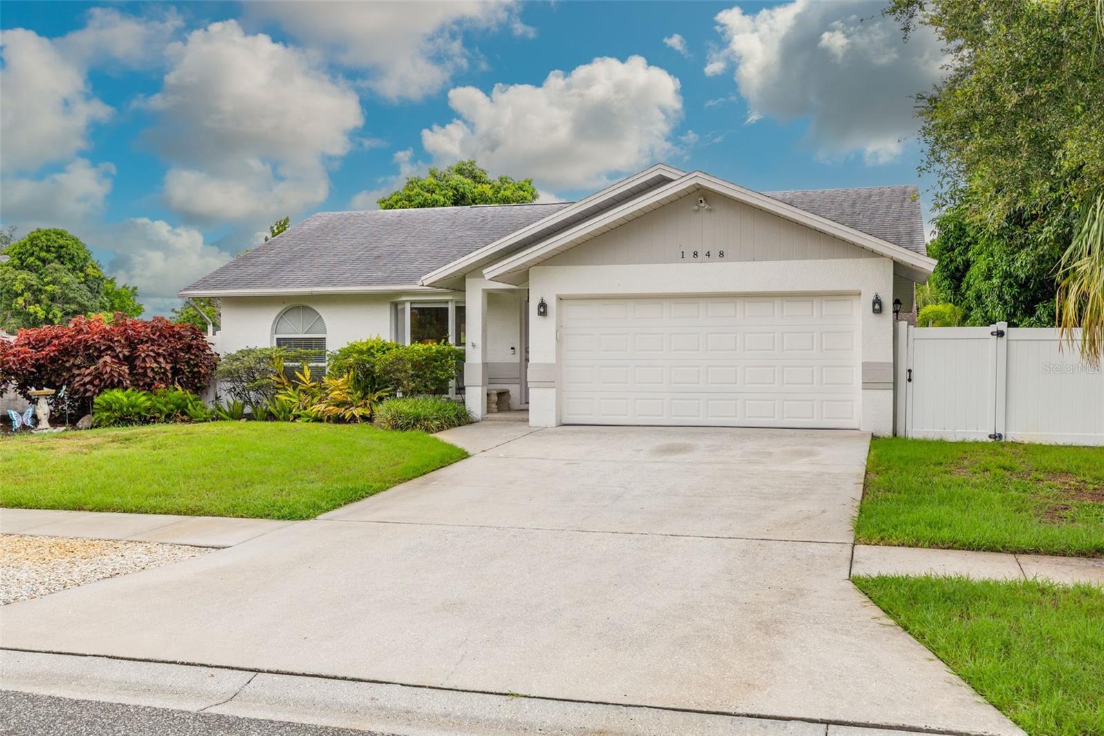 MEADOWLAWN SAWGRASS ADD - Residential