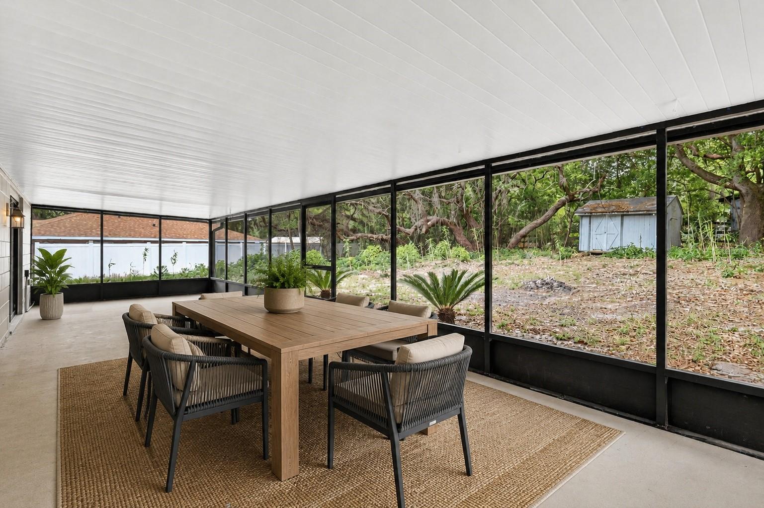 CARLTON VILLAGE PARK - Residential