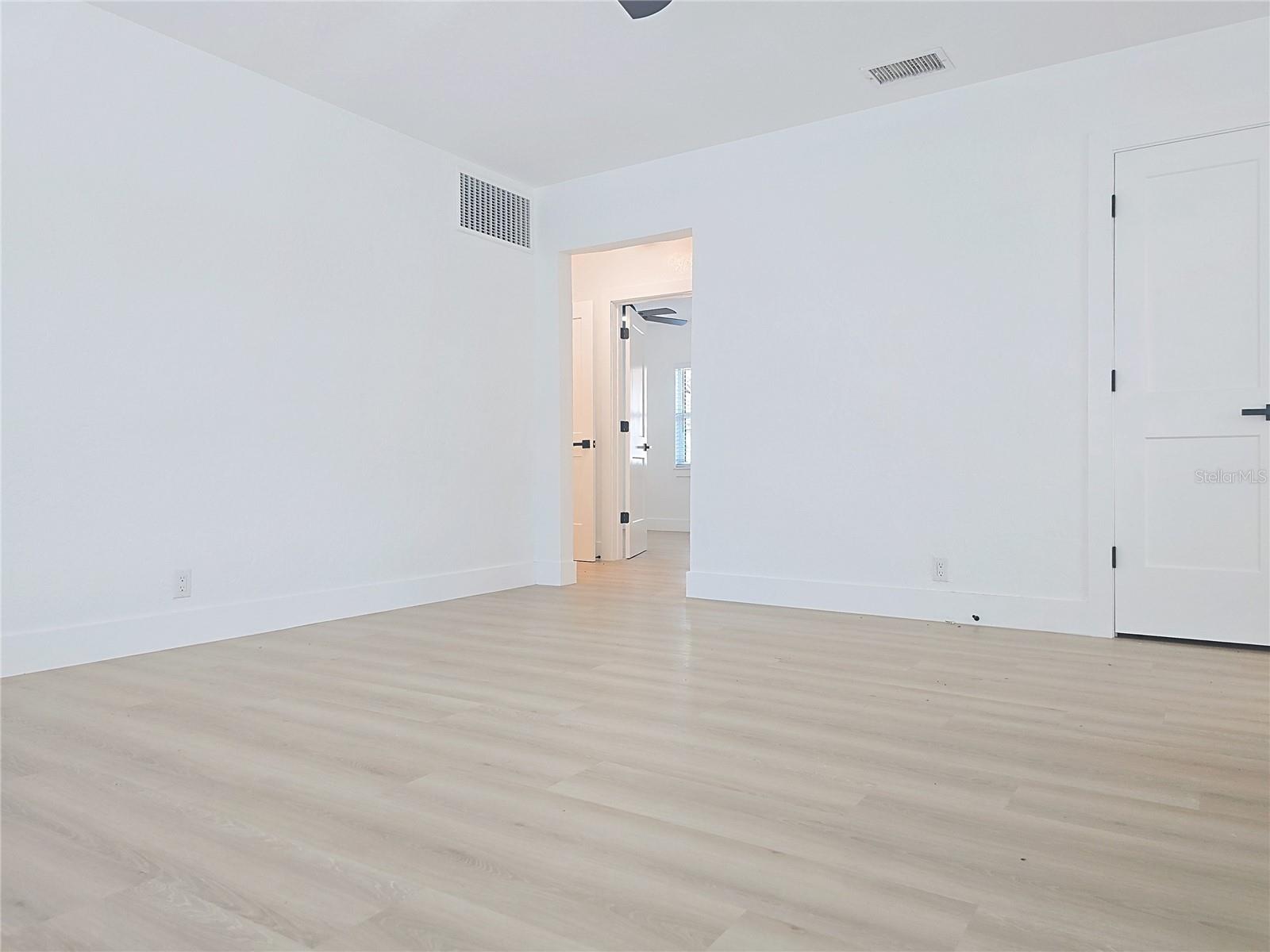 ORANGEWOOD - Residential