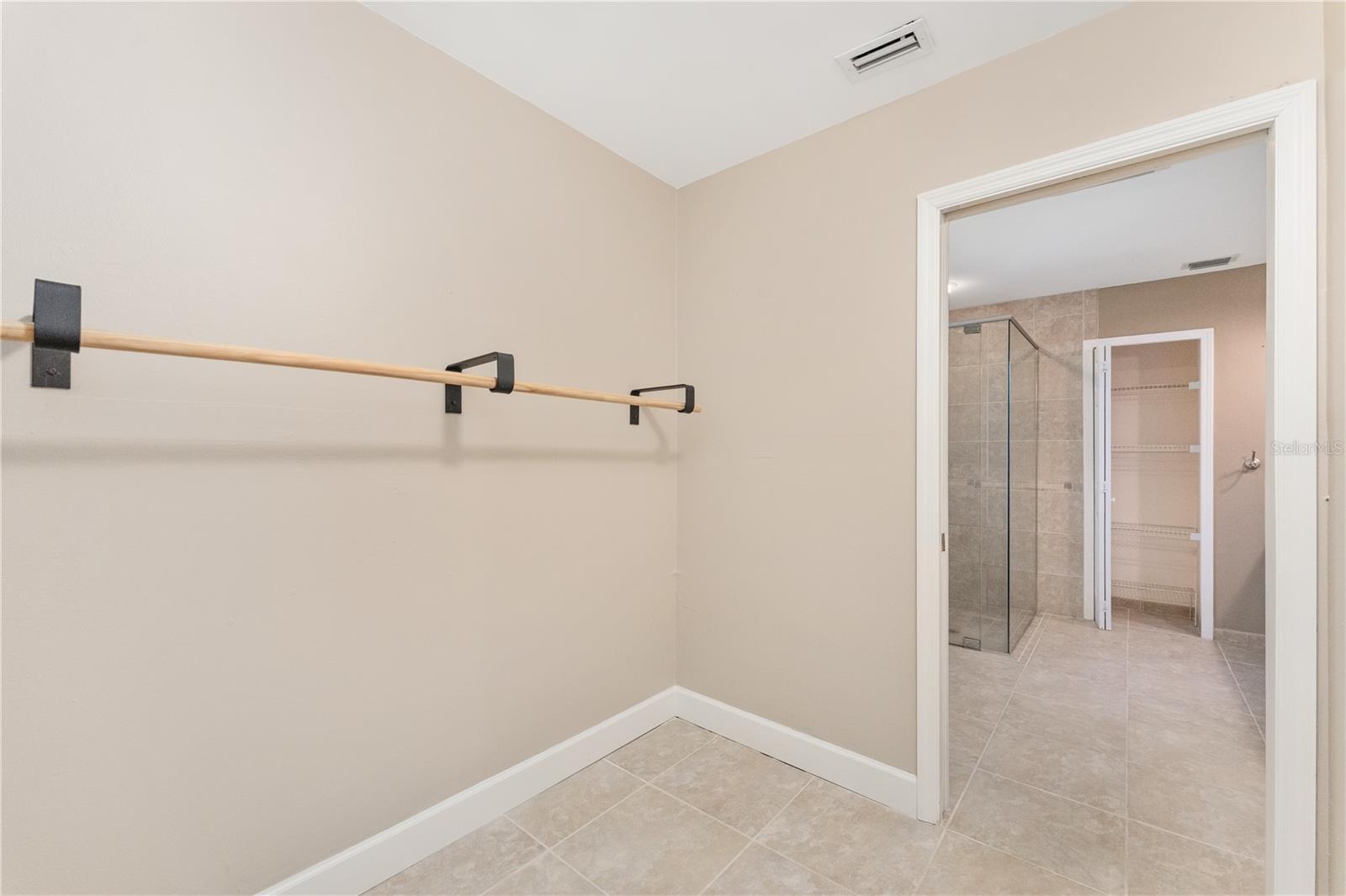 UNIVERSITY AVE PROPERTIES INC - Residential