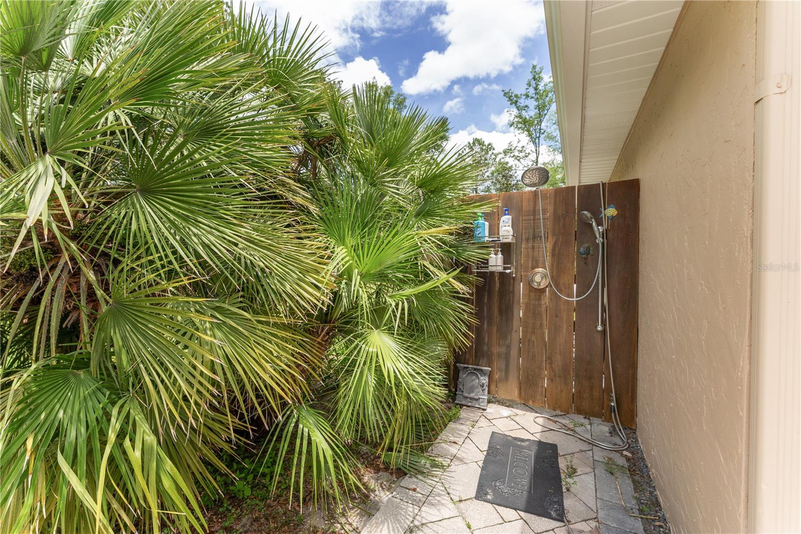 UNIVERSITY AVE PROPERTIES INC - Residential