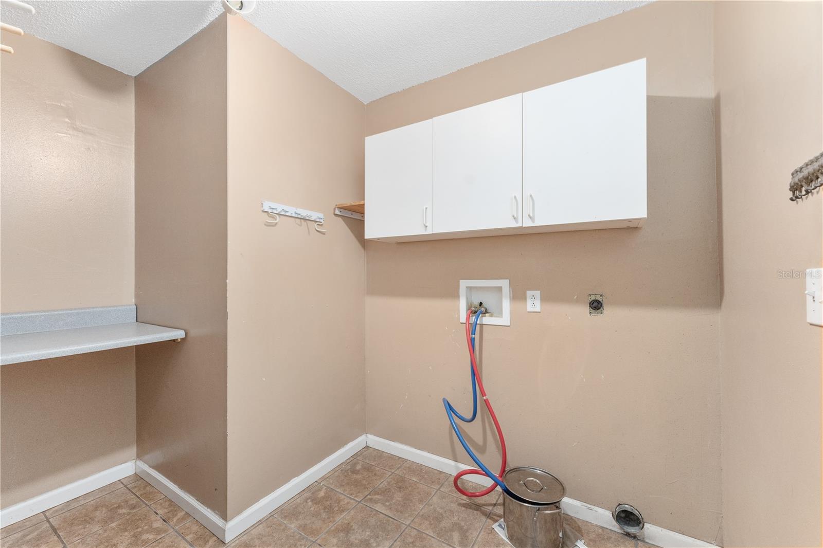 UNIVERSITY AVE PROPERTIES INC - Residential