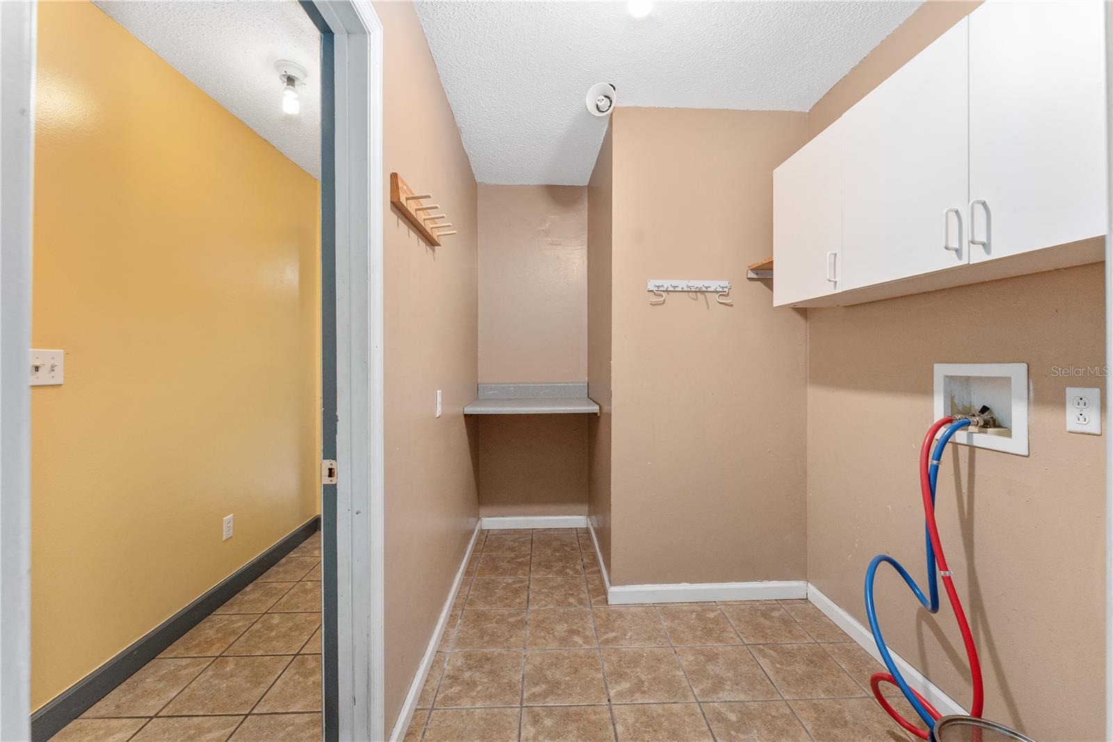 UNIVERSITY AVE PROPERTIES INC - Residential