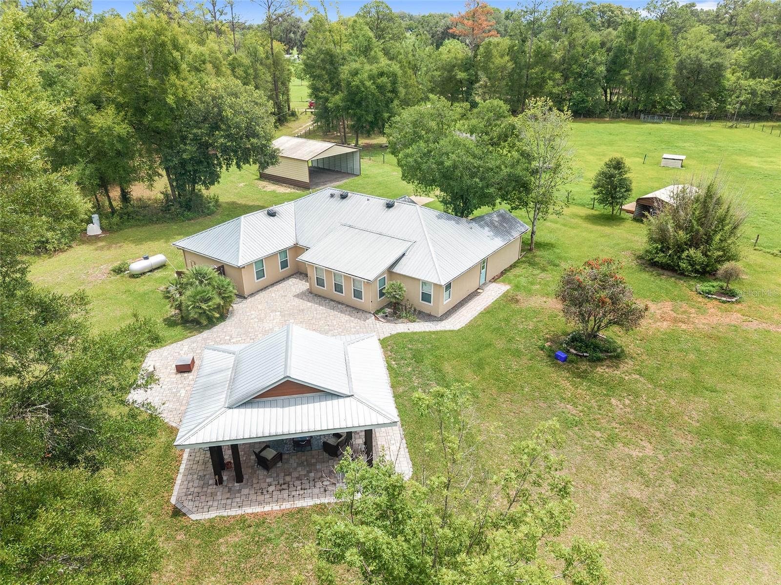 UNIVERSITY AVE PROPERTIES INC - Residential