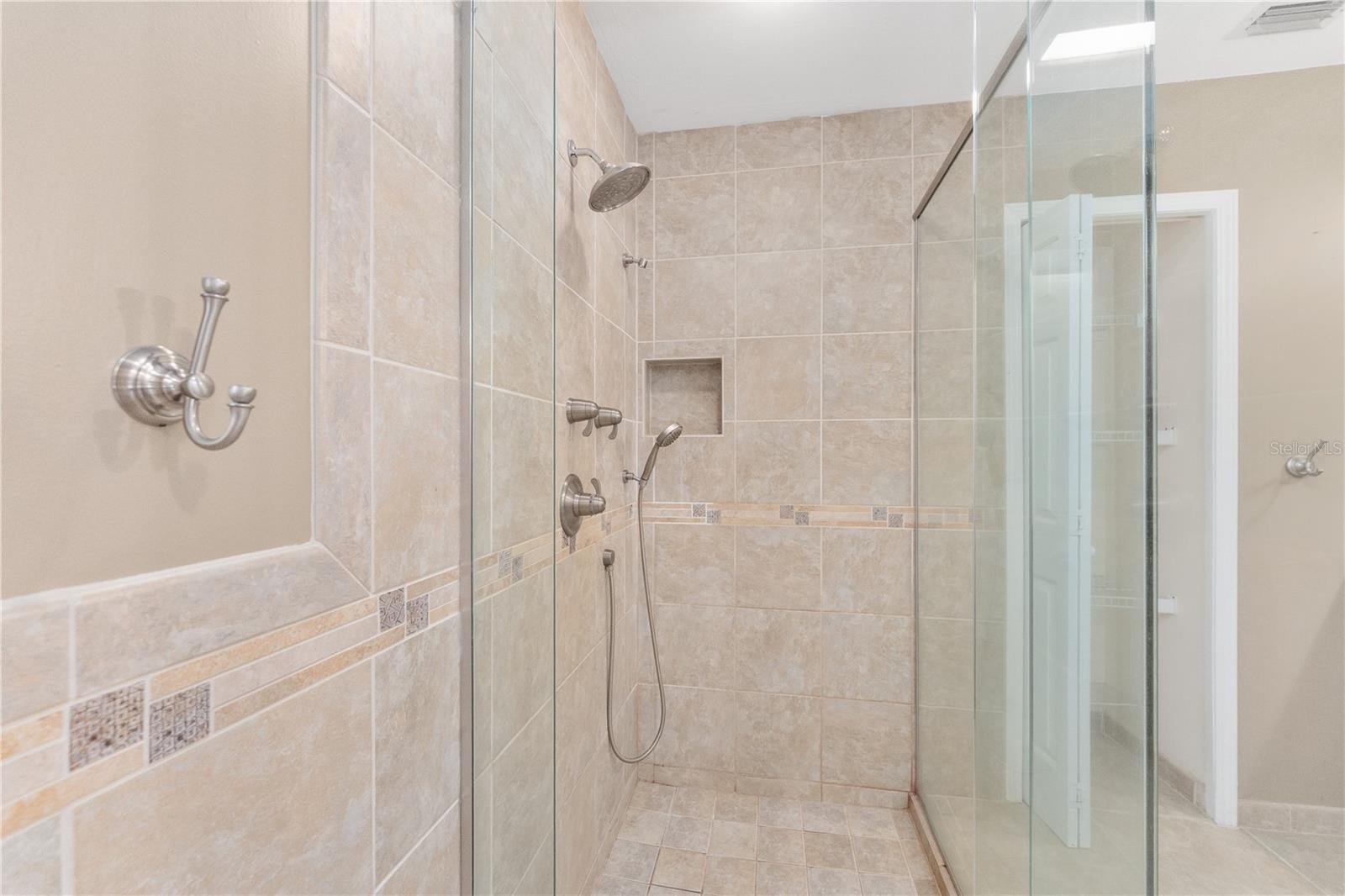 UNIVERSITY AVE PROPERTIES INC - Residential