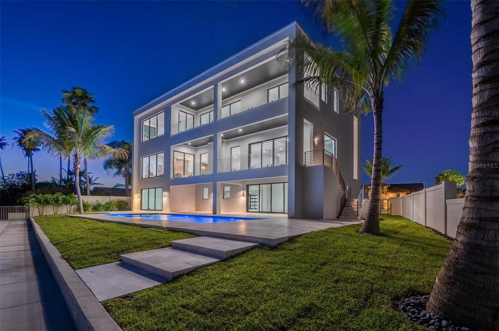 HOWARD ESTATES - Residential