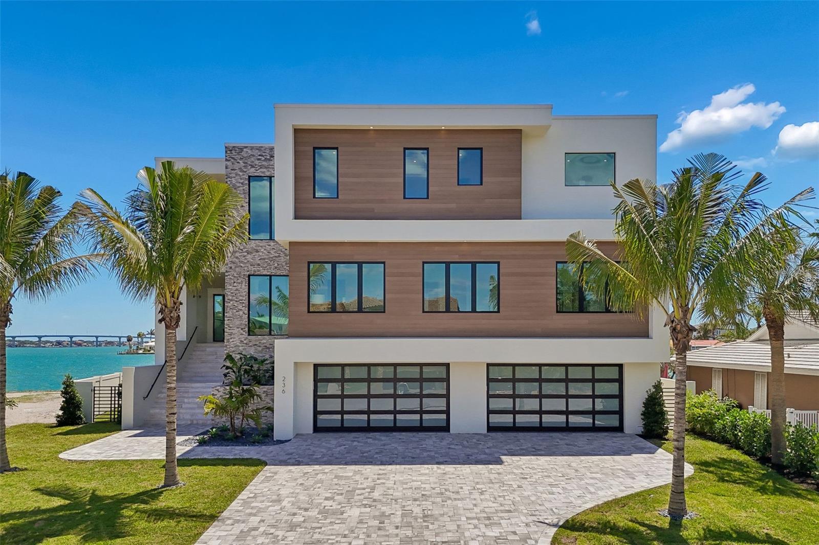 HOWARD ESTATES - Residential