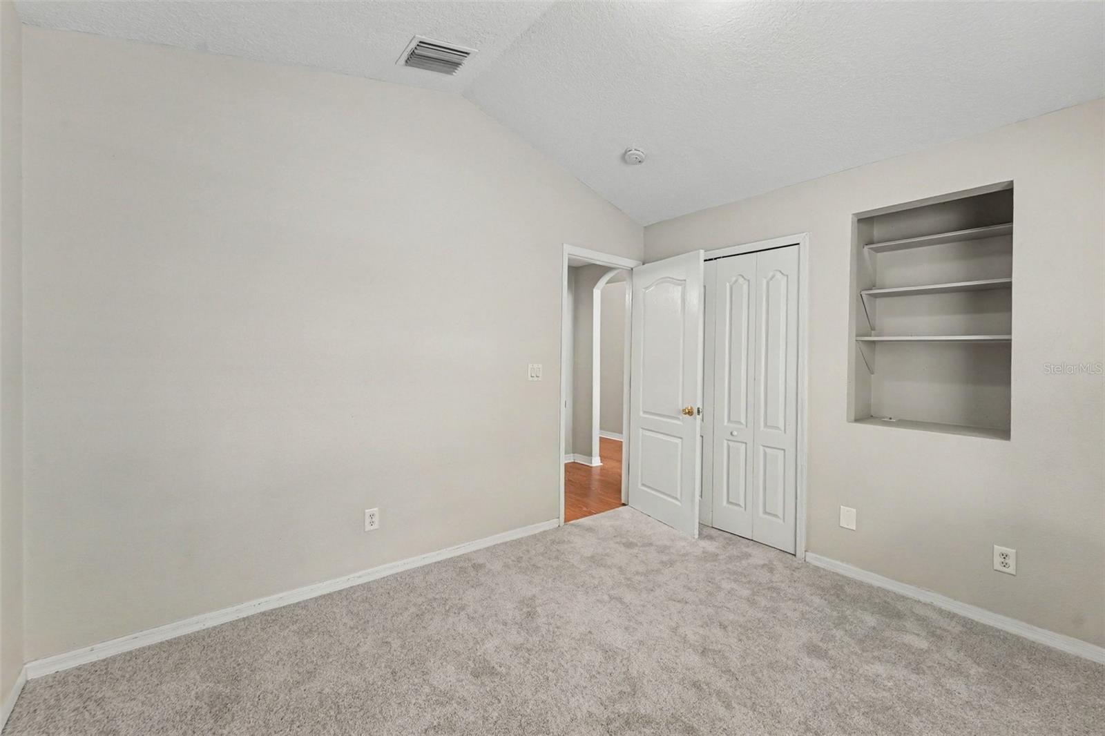 VALENCIA GARDENS PH 01 - Residential
