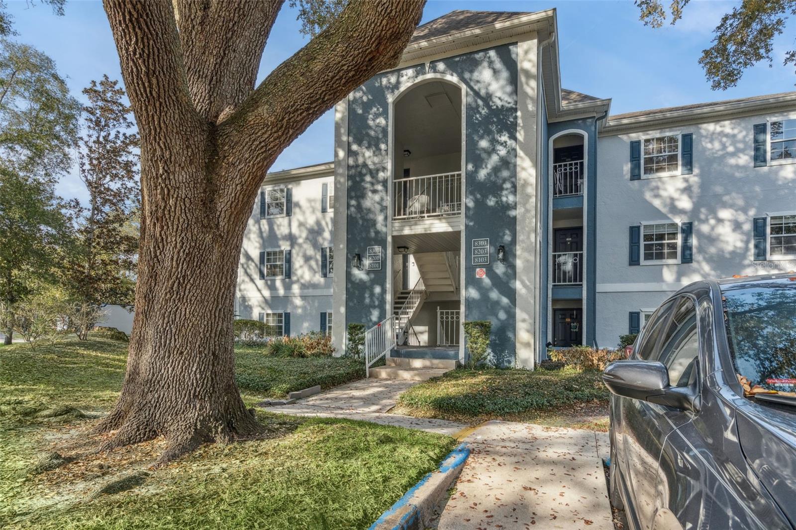 CLUBSIDE AT SABAL POINT A CONDO - Residential