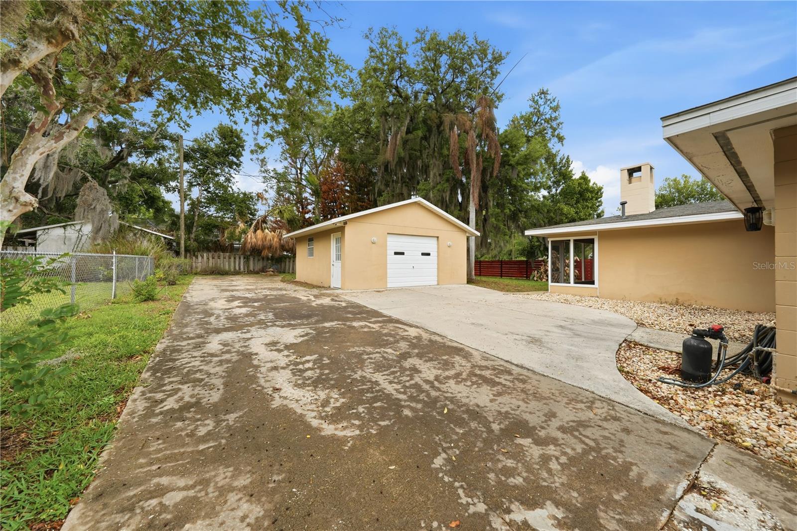 HOWEY EMERY HEIGHTS - Residential
