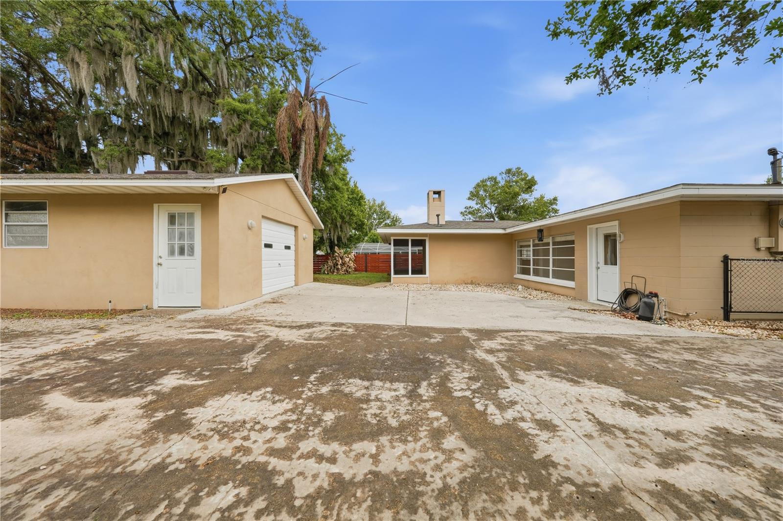 HOWEY EMERY HEIGHTS - Residential