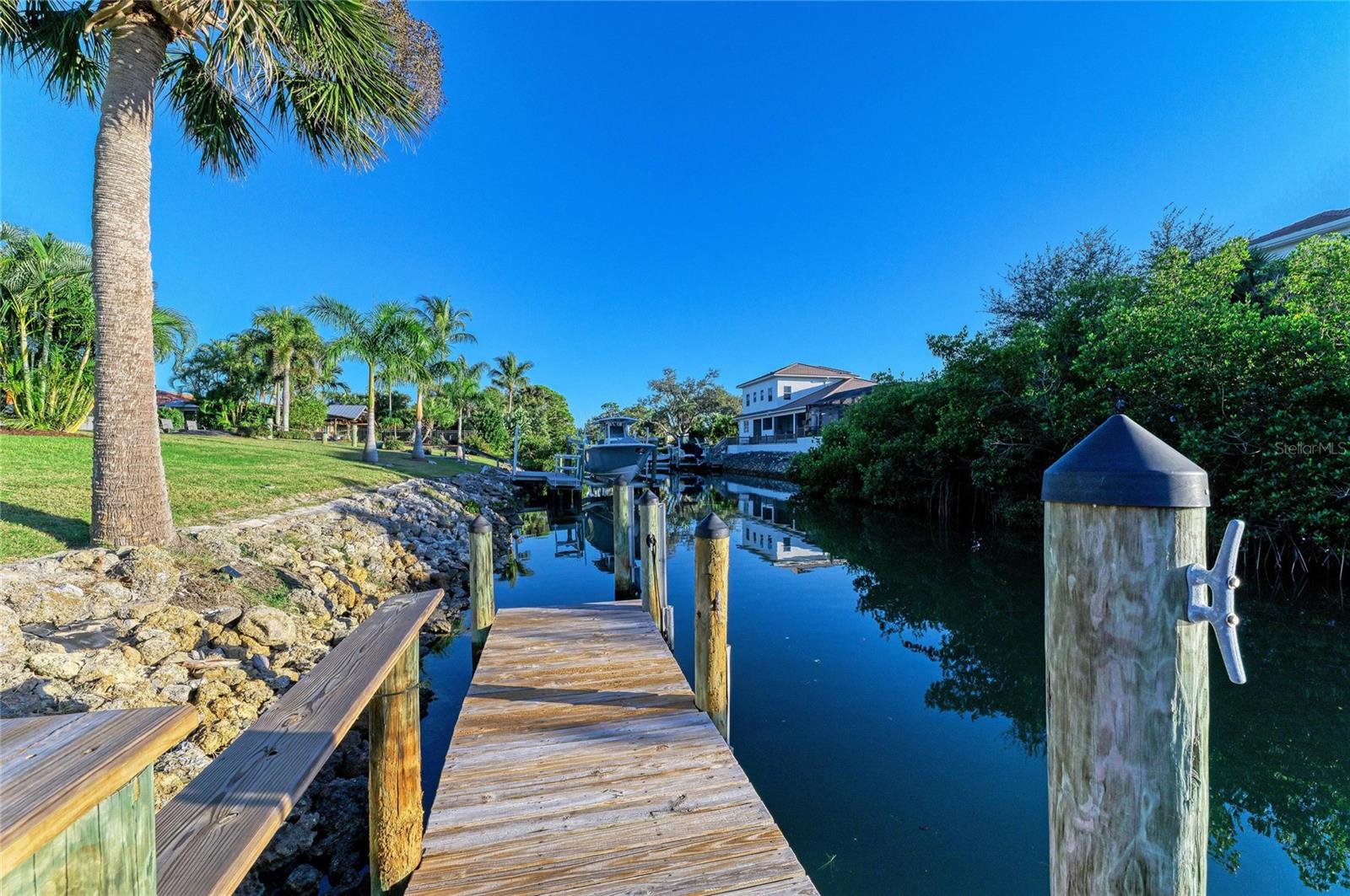 SORRENTO SHORES - Residential